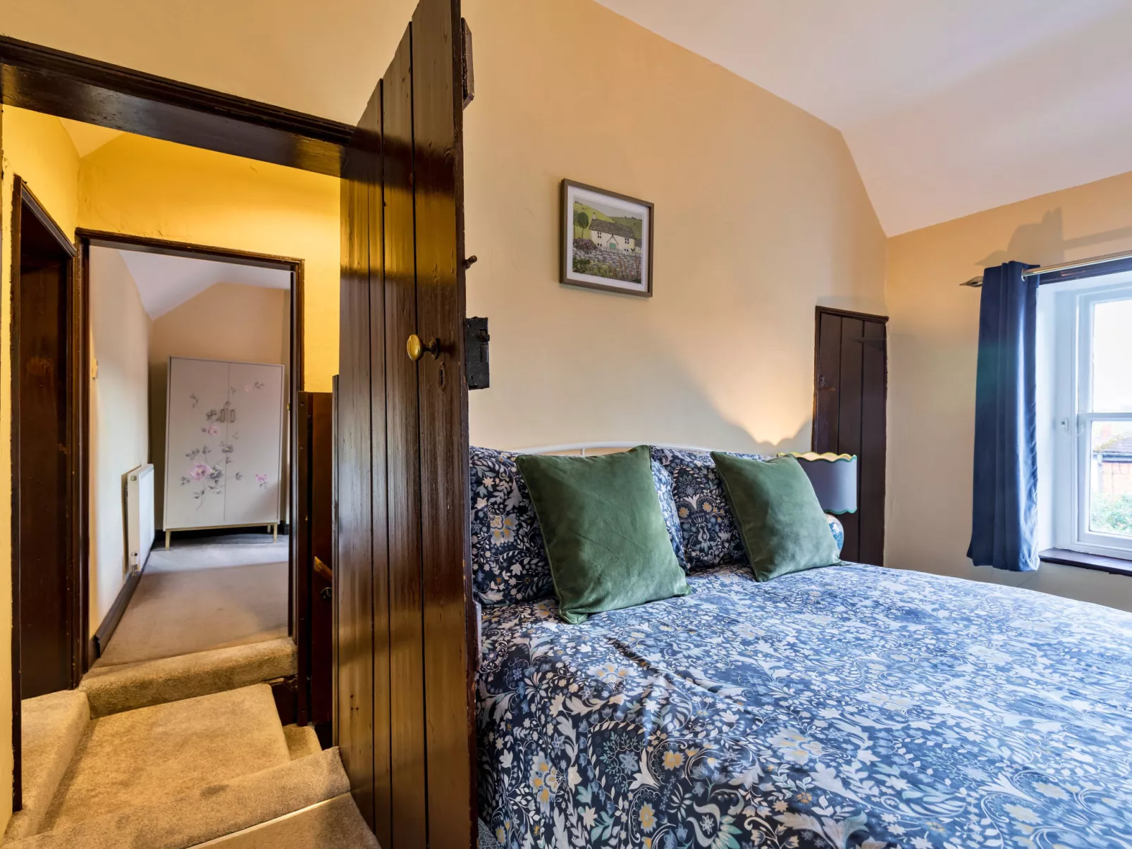 Spring Cottage-Dedans