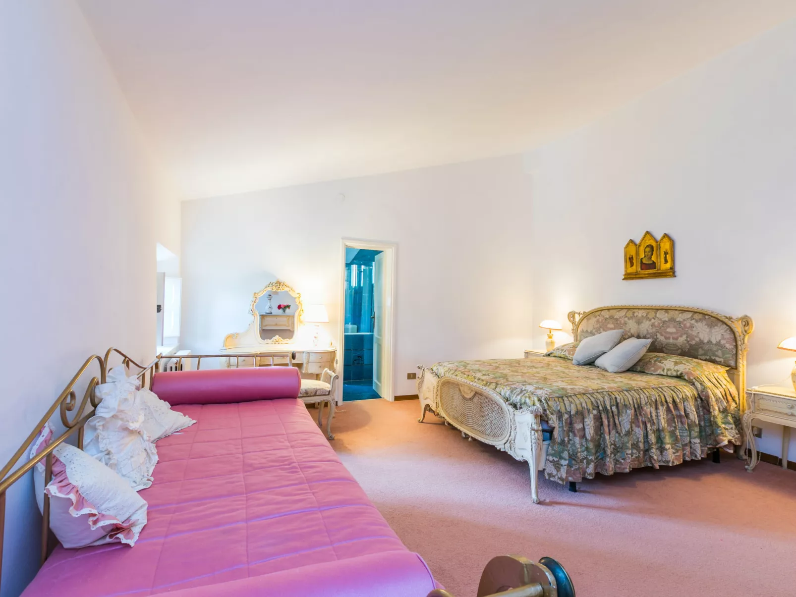 Villa La Guardia Vecchia-Dedans