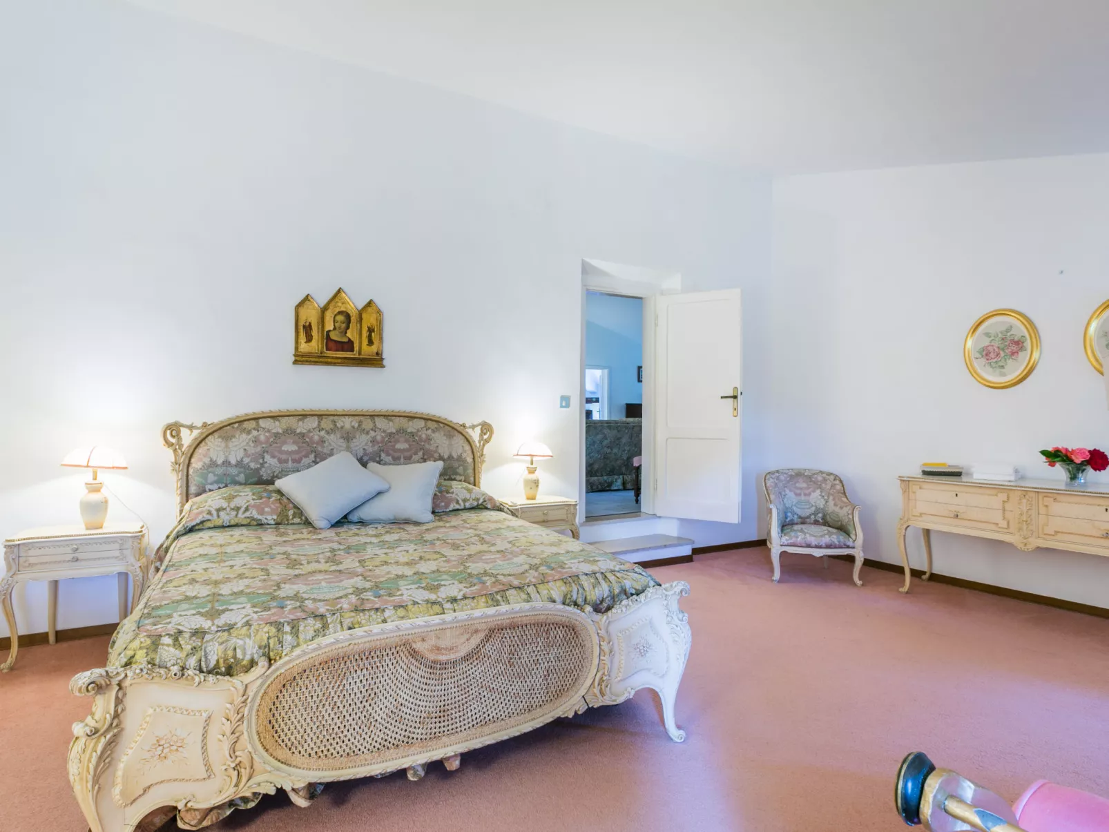 Villa La Guardia Vecchia-Dedans