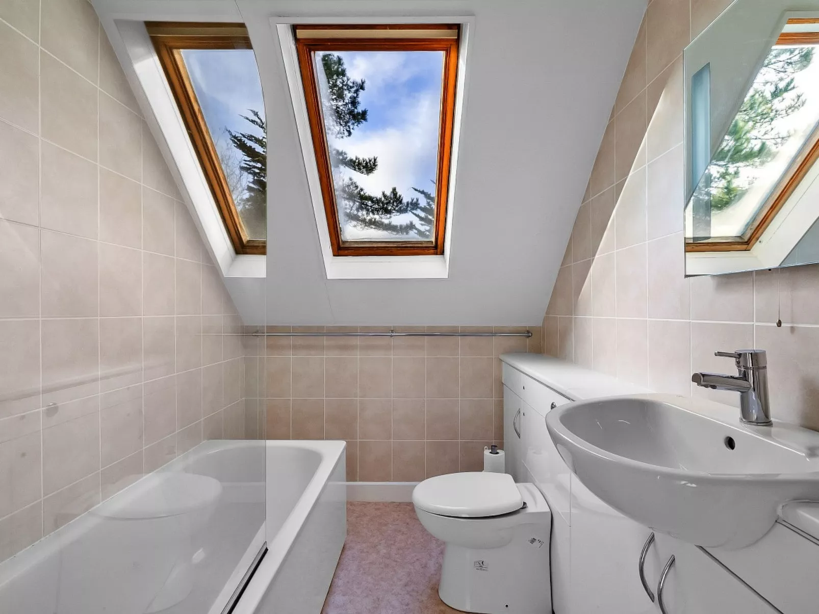 The Sail Loft-Drinnen