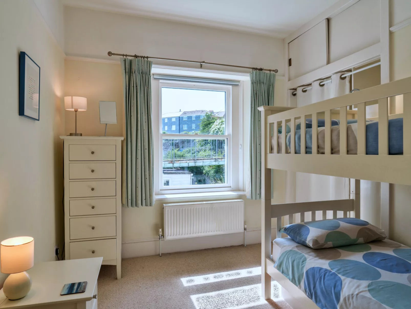 Rock House, Kingsand-Drinnen