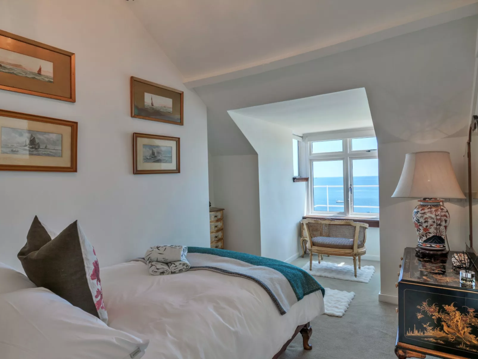 Penley Villa-Drinnen