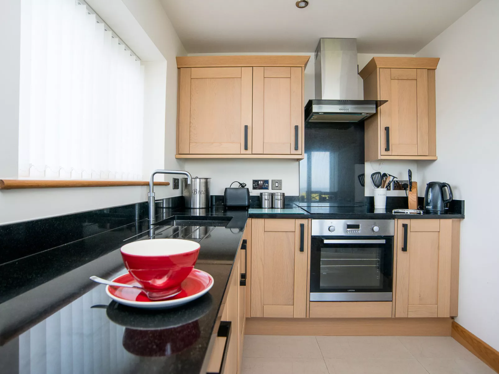 Picton Lodge - Sea Views-Dedans