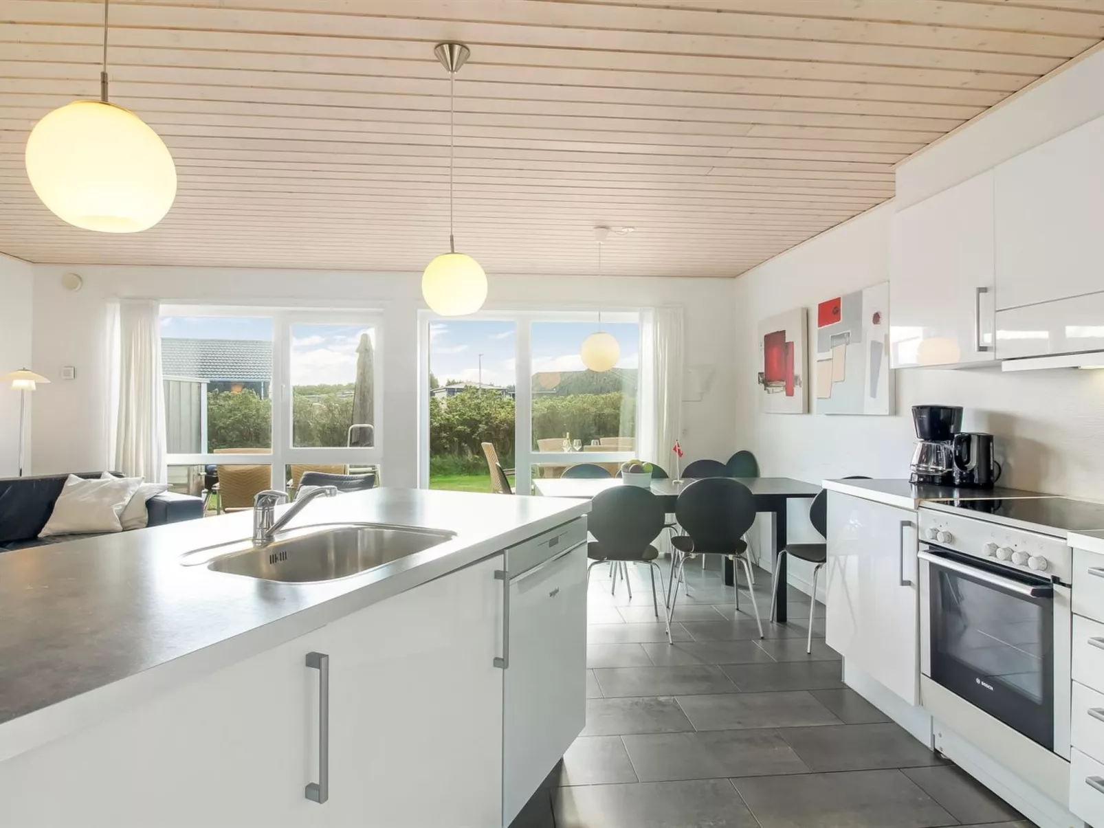 "Syriel" - 700m from the sea-Dedans