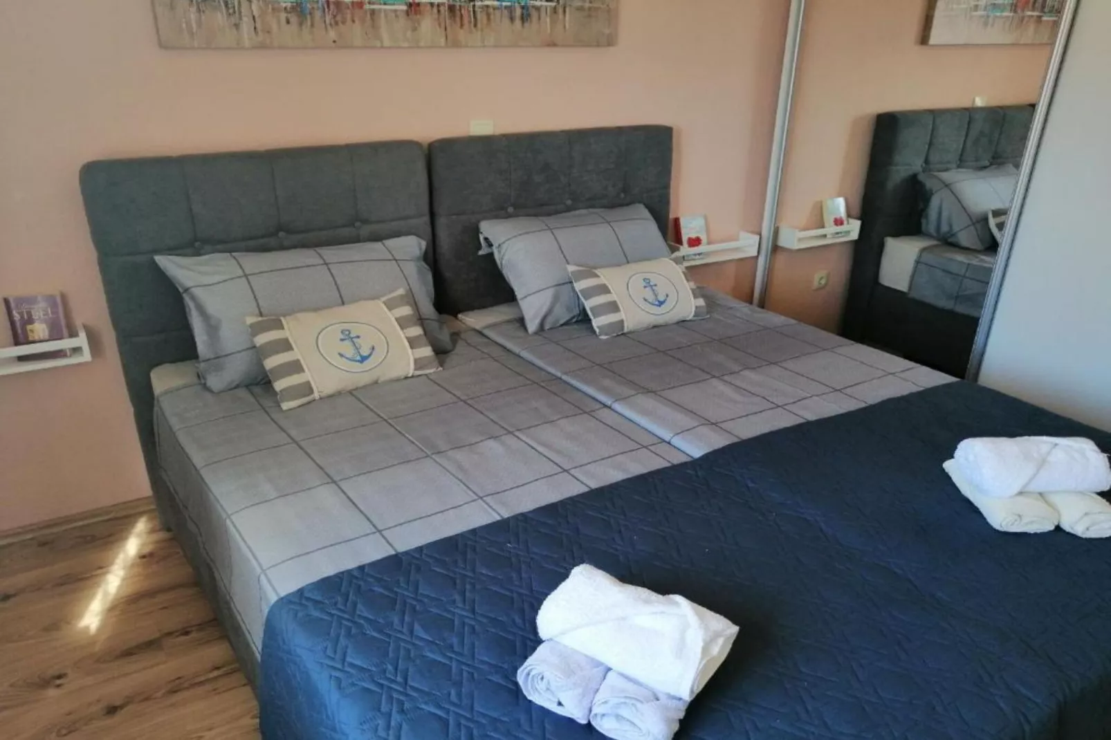 Apartment Libe with Sea View Trogir - Two Bedroom Apartment with Balcony-Bedroom