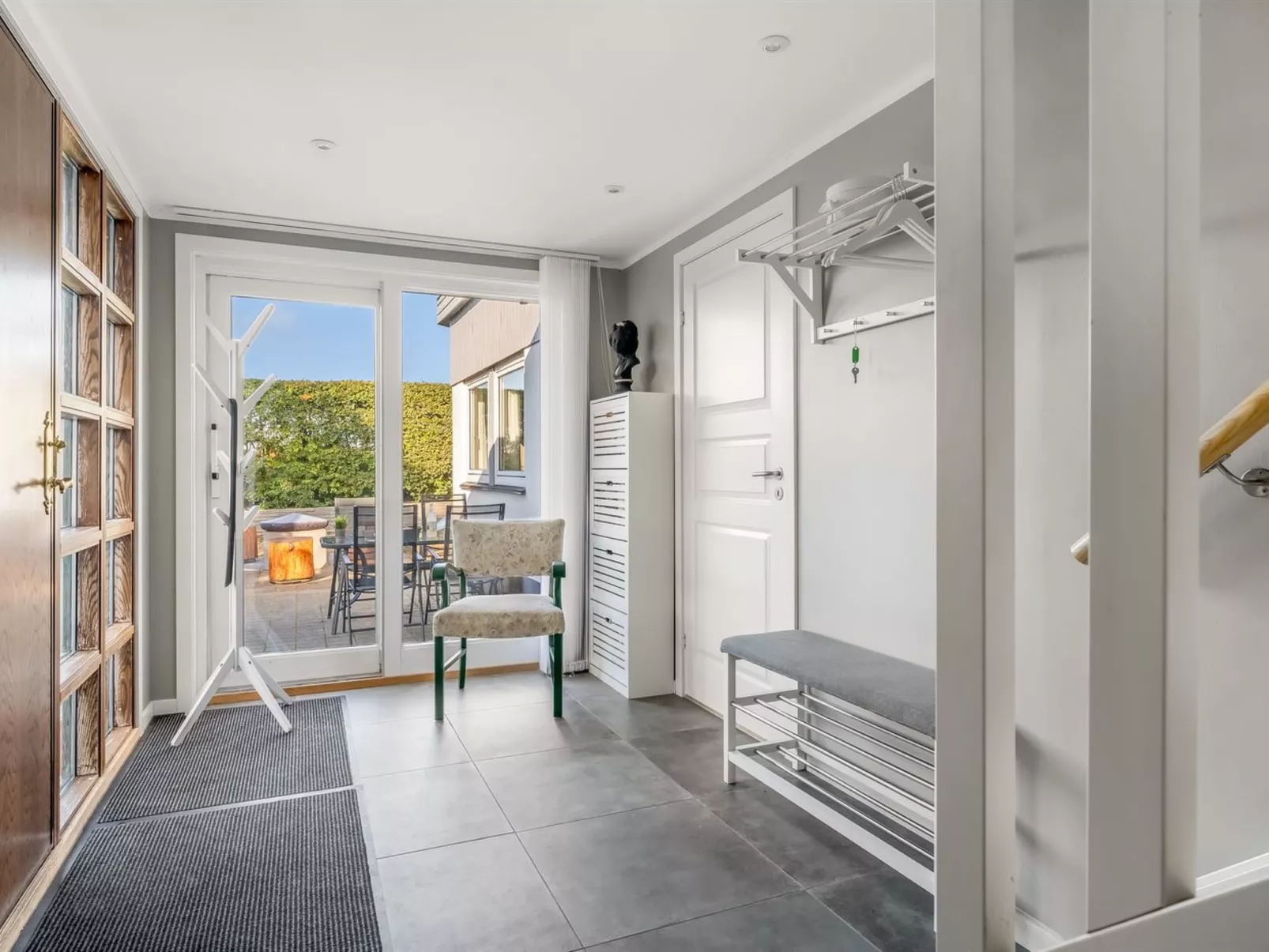 "Missa" - 2km to the fjord-Dedans