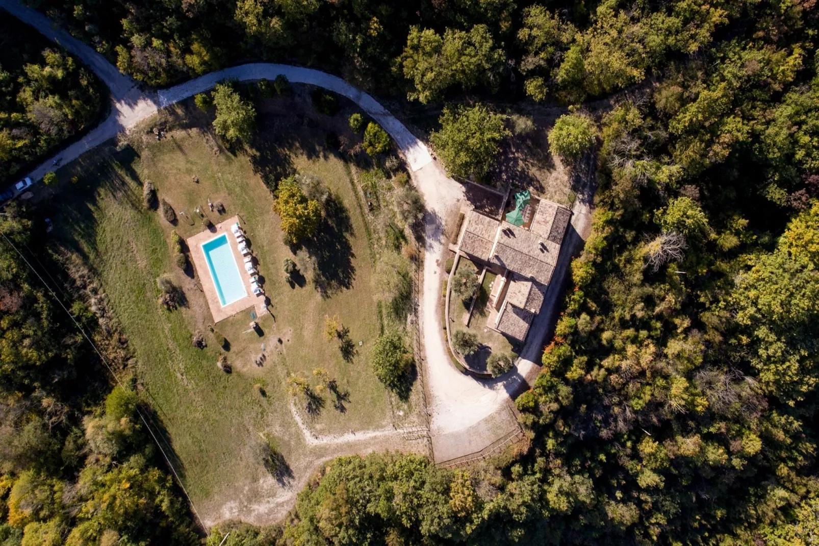 Luna-Exterior in summer