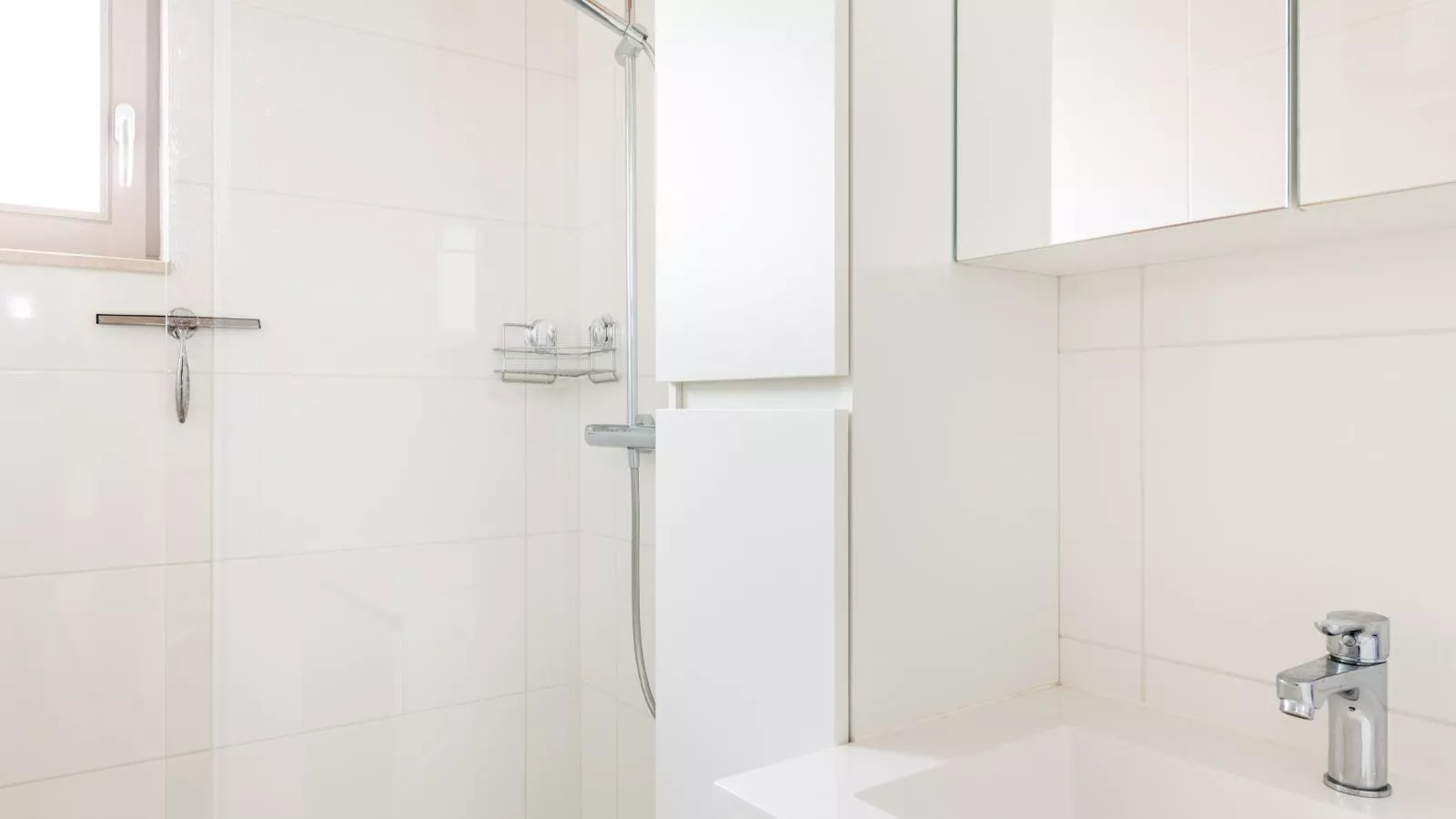 Westhinder I H81-Bathroom