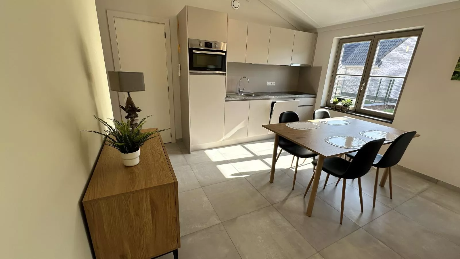 Westhinder II H18-Esszimmer