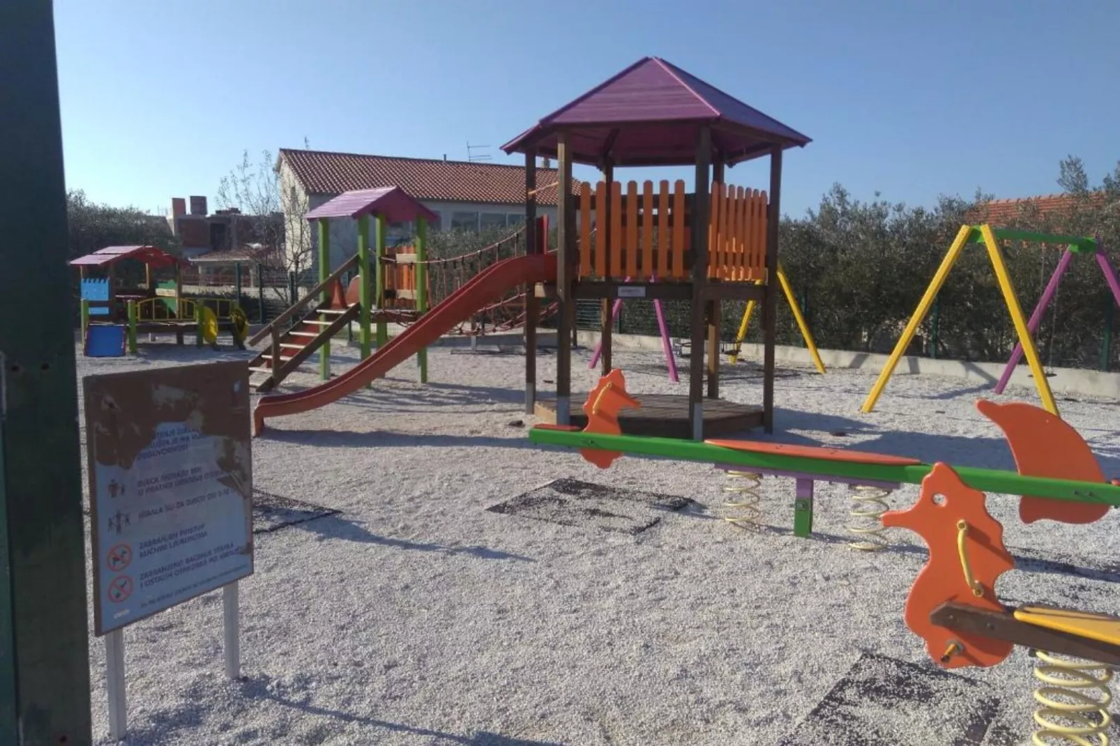 Peaceful Apartments With Style - One Bedroom Apartment-Outdoor