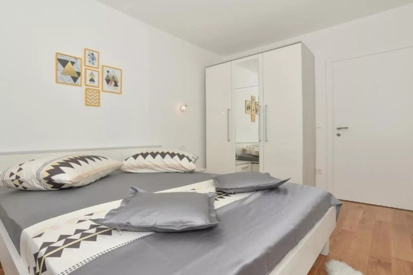 Apartment Hani 1 - One Bedroom Apartment With Balcony And Sea View-Bedroom