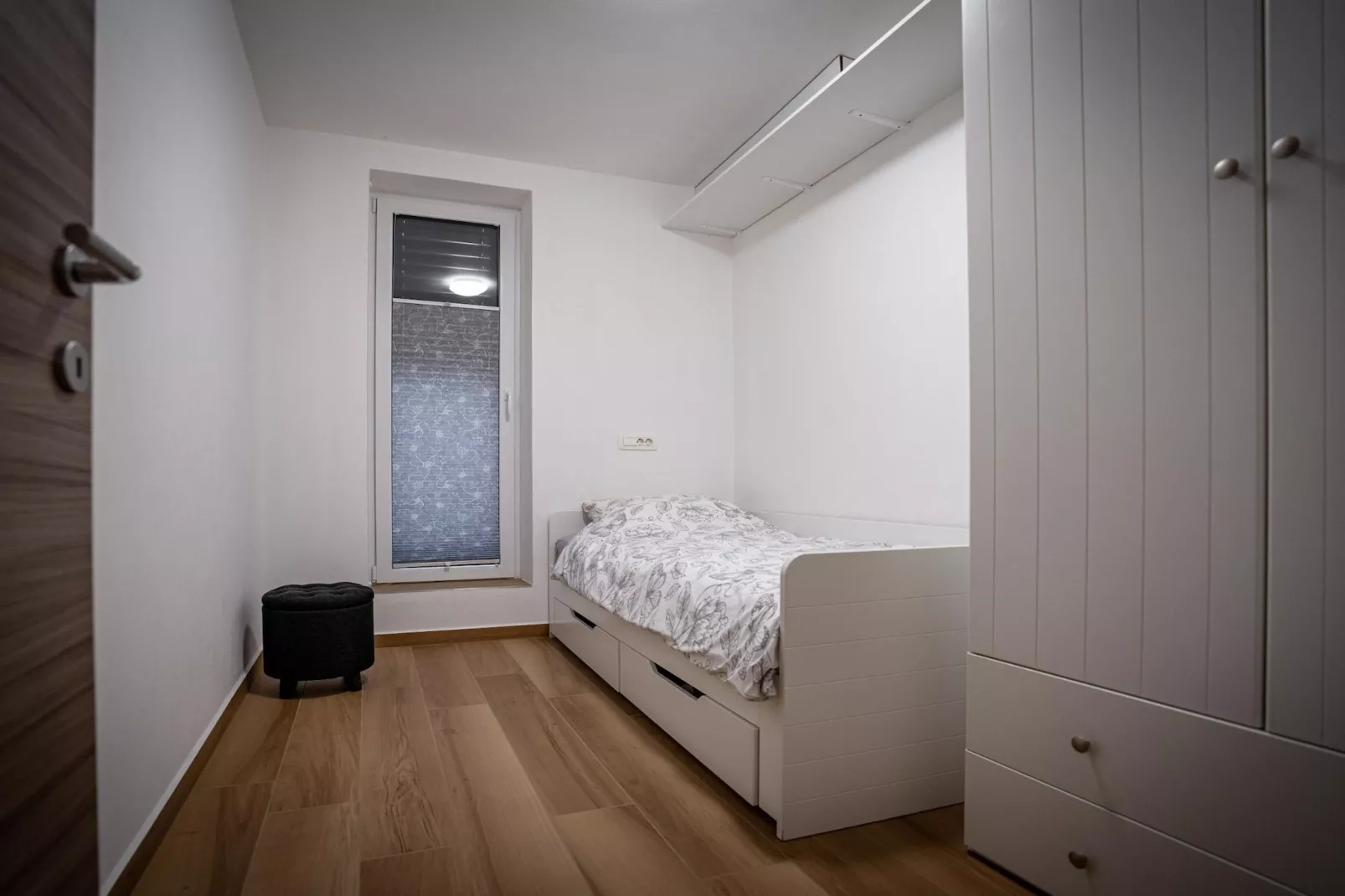 Peaceful Oasis in Nature Holiday Home with Terrace and Sauna - Three Bedroom Holiday Home with Terrace and Sauna-Bedroom