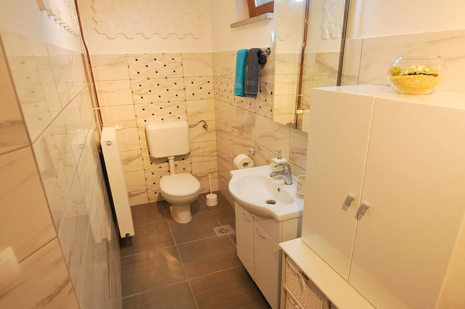 Relax and Rustic Apartments with Terrace - Standard One Bedroom Apartment with Terrace (owner Marjana)-Bathroom