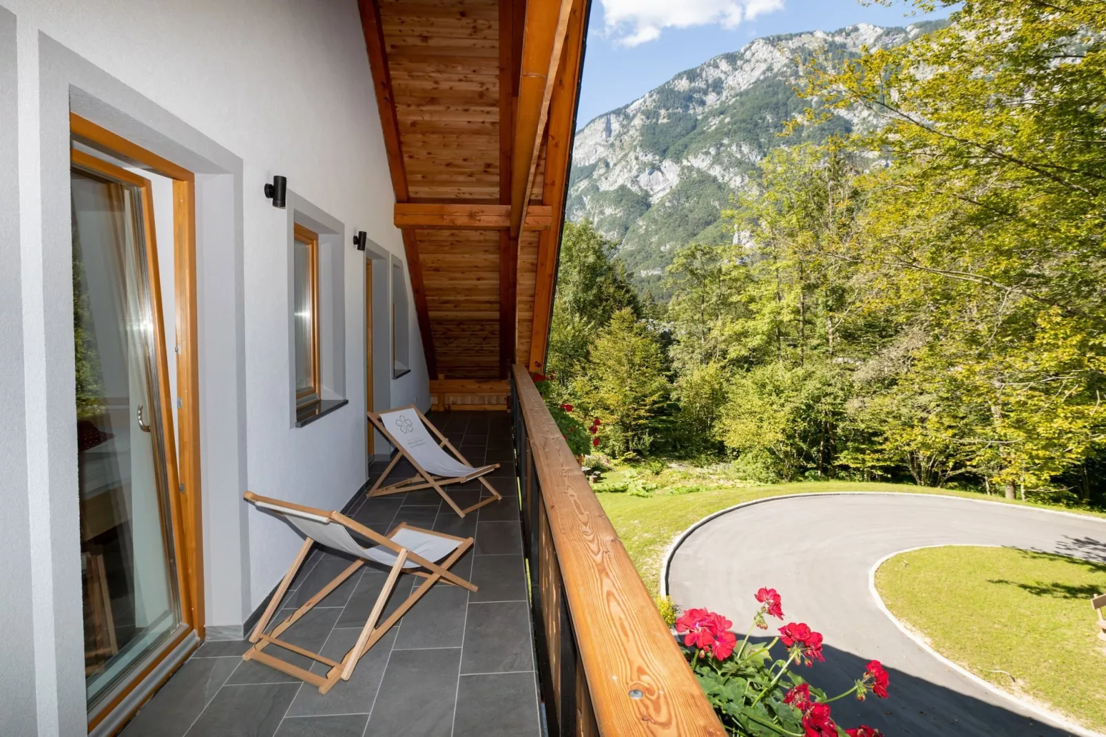The Woodland Nook Apartments Bohinj - Standard Two Bedroom Apartment with Balcony (owner D)-Terrace balcony