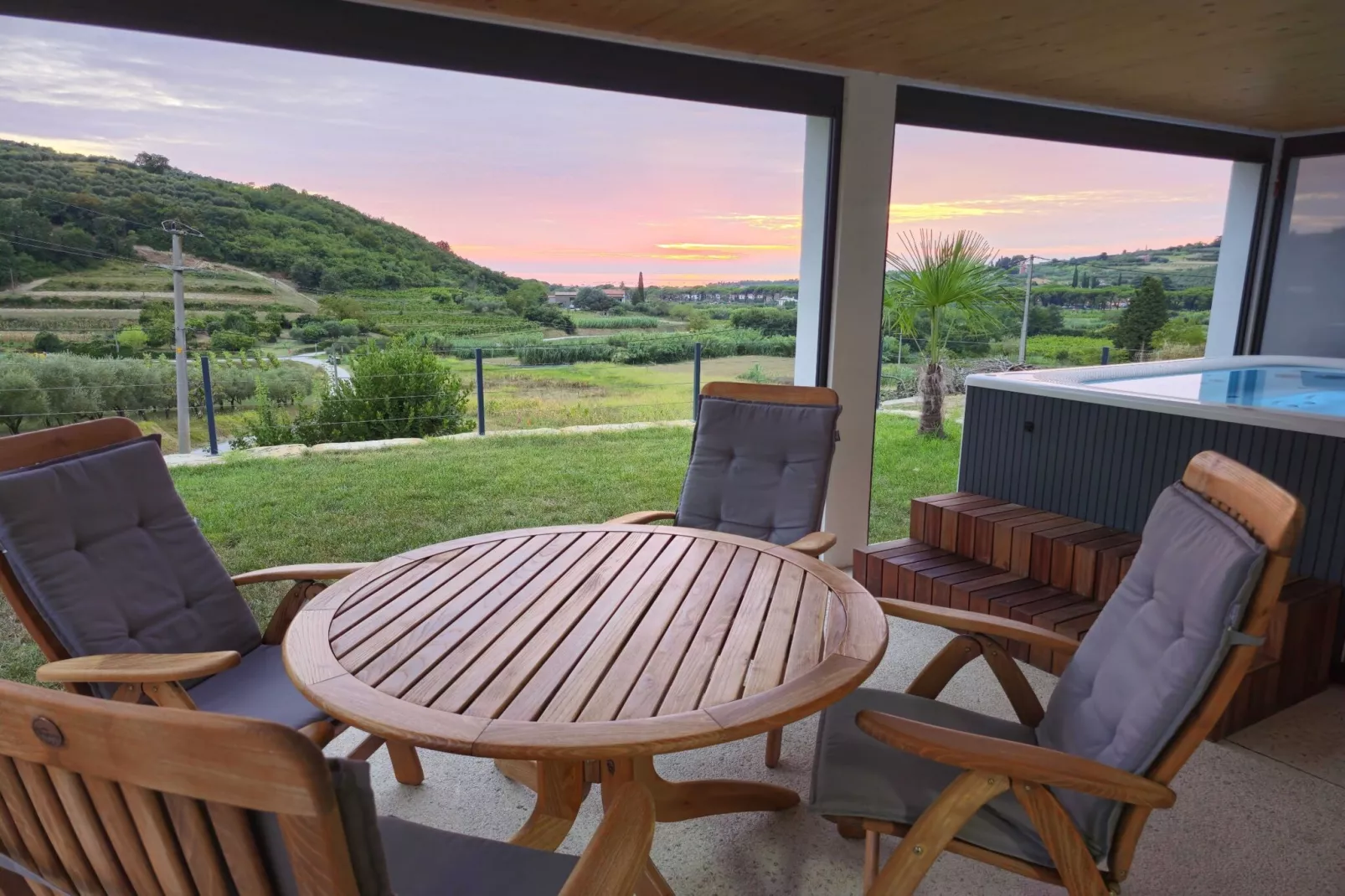 Portoroz Apartment with Sea View and Hot-Tub - One Bedroom Apartment with Sea View and Terrace-Outdoor