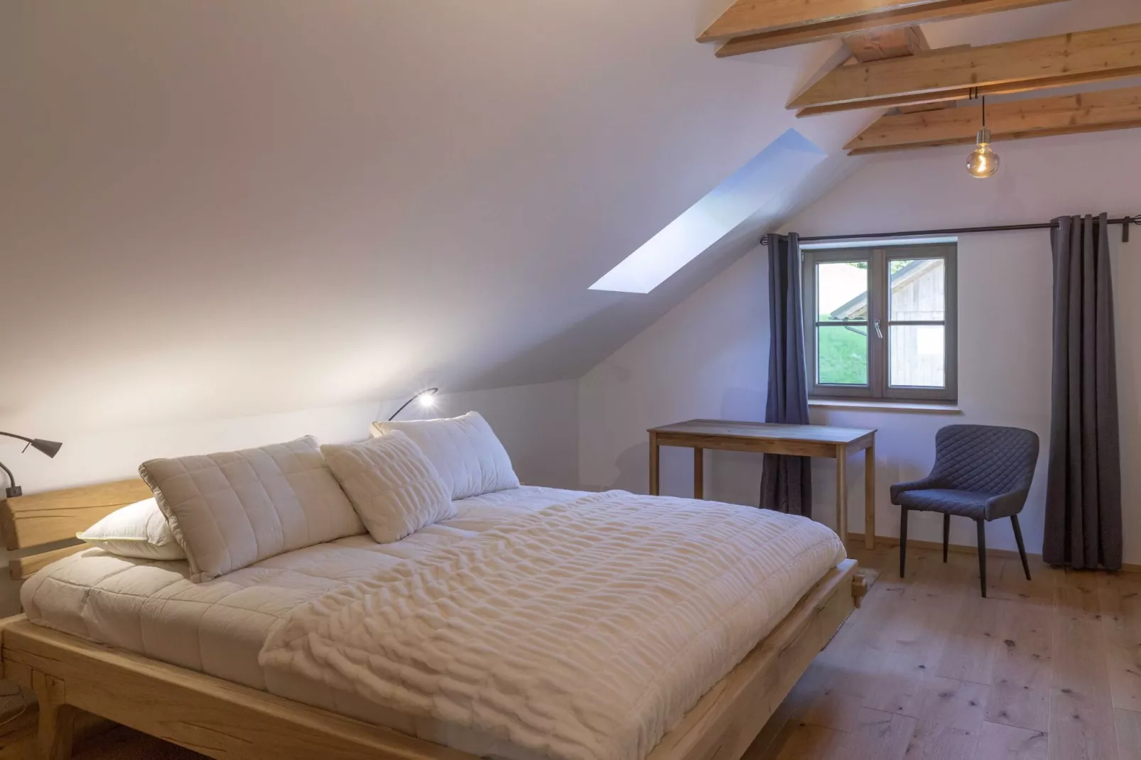 Mountain View Villa with Sauna and Hot-Tub - Three Bedroom Villa with Sauna and Hot-Tub-Schlafzimmer