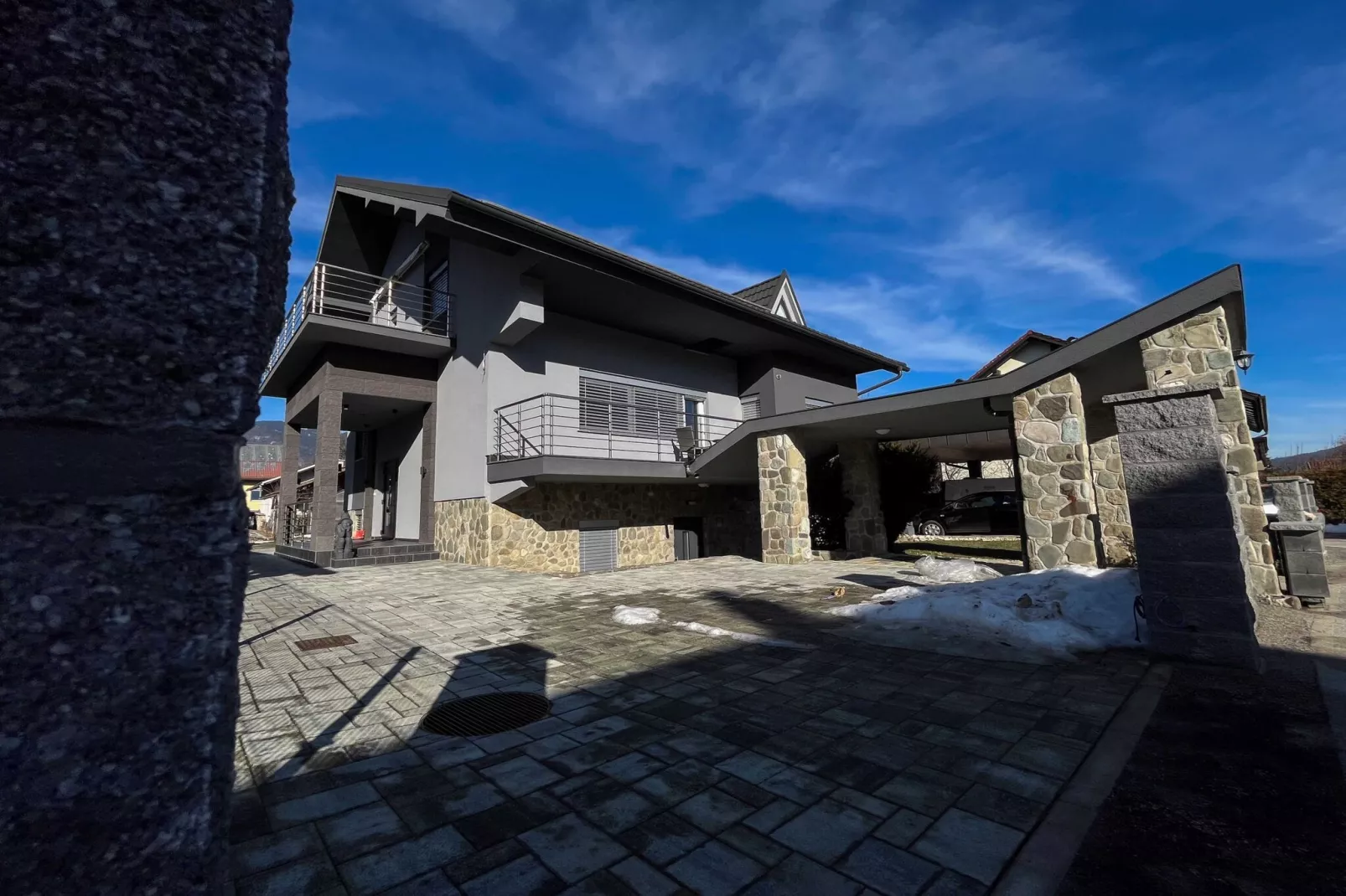 Delightful Cozy Riverside Apartment - One Bedroom Apartment with Terrace-Im Freien