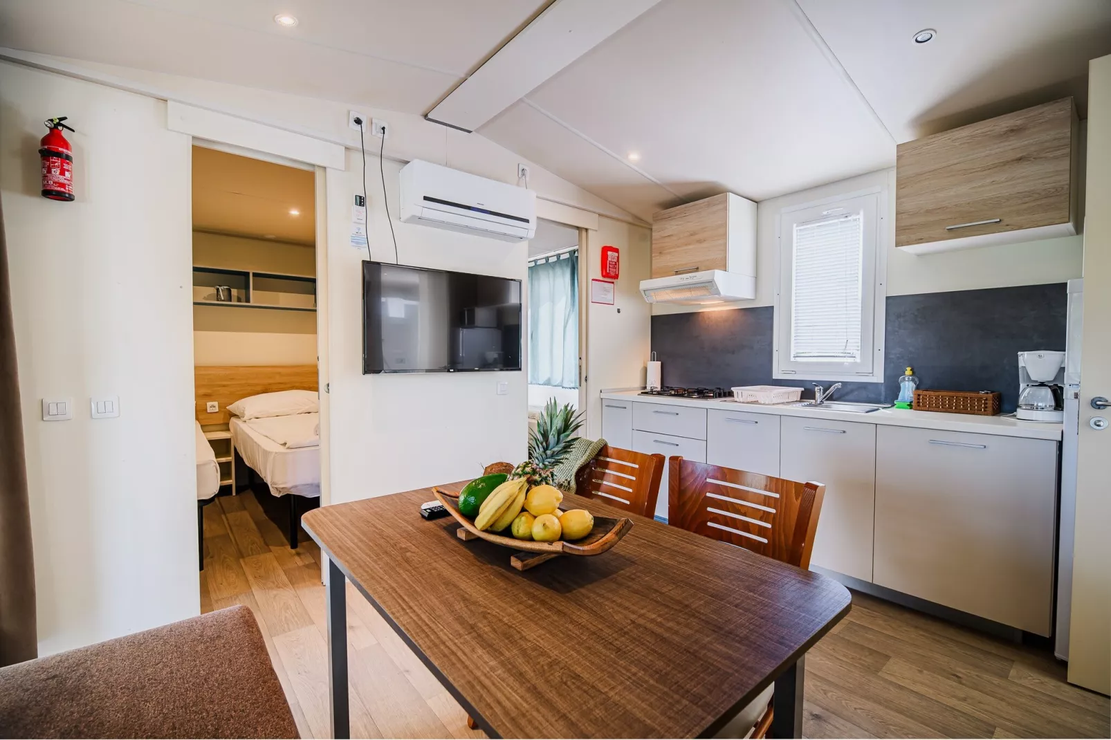 Waterside Retreat Mobile Homes with Thermal Riviera Tickets - Three Bedroom Mobile Home with Lake View (owner 6)-Extérieur