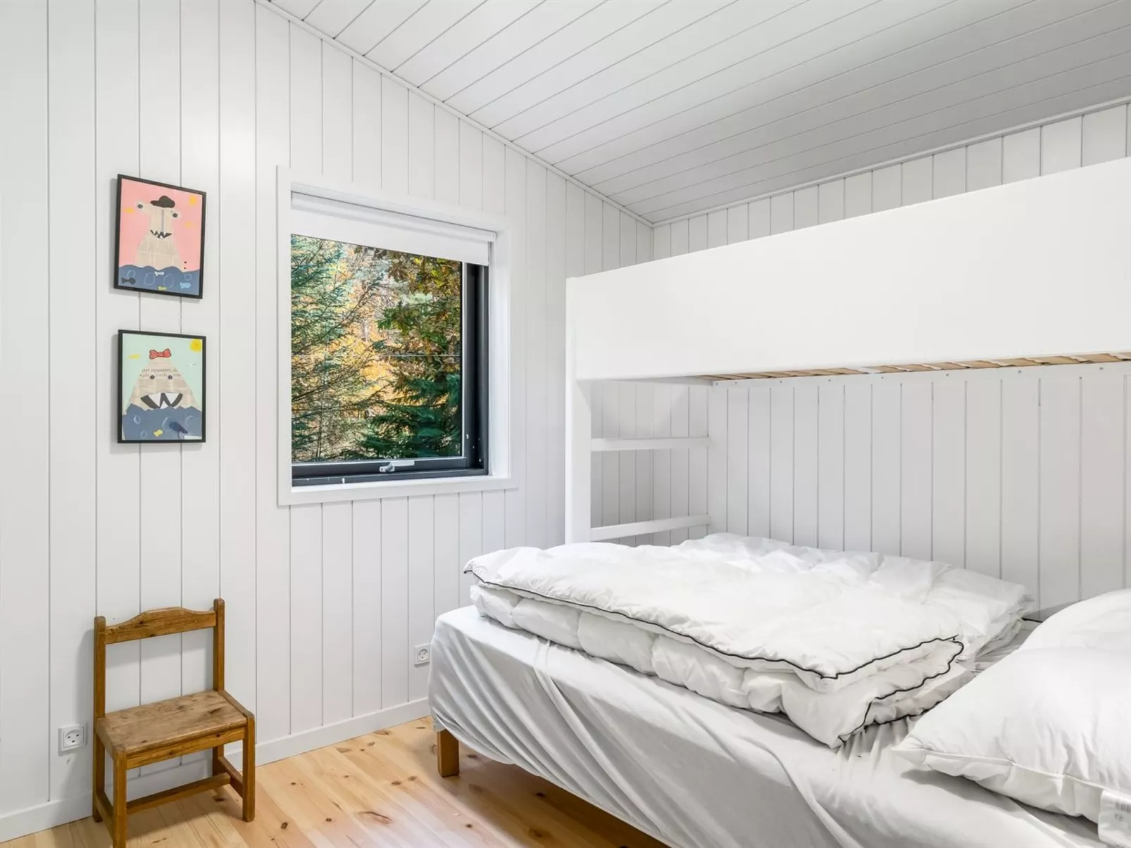 "Sofija" -  from the sea-Dedans