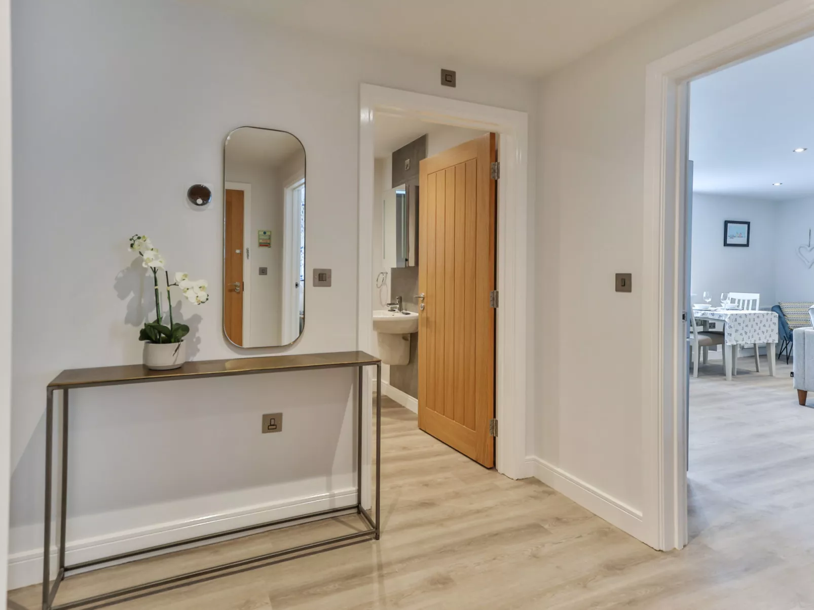 No.11, Belle House-Inside