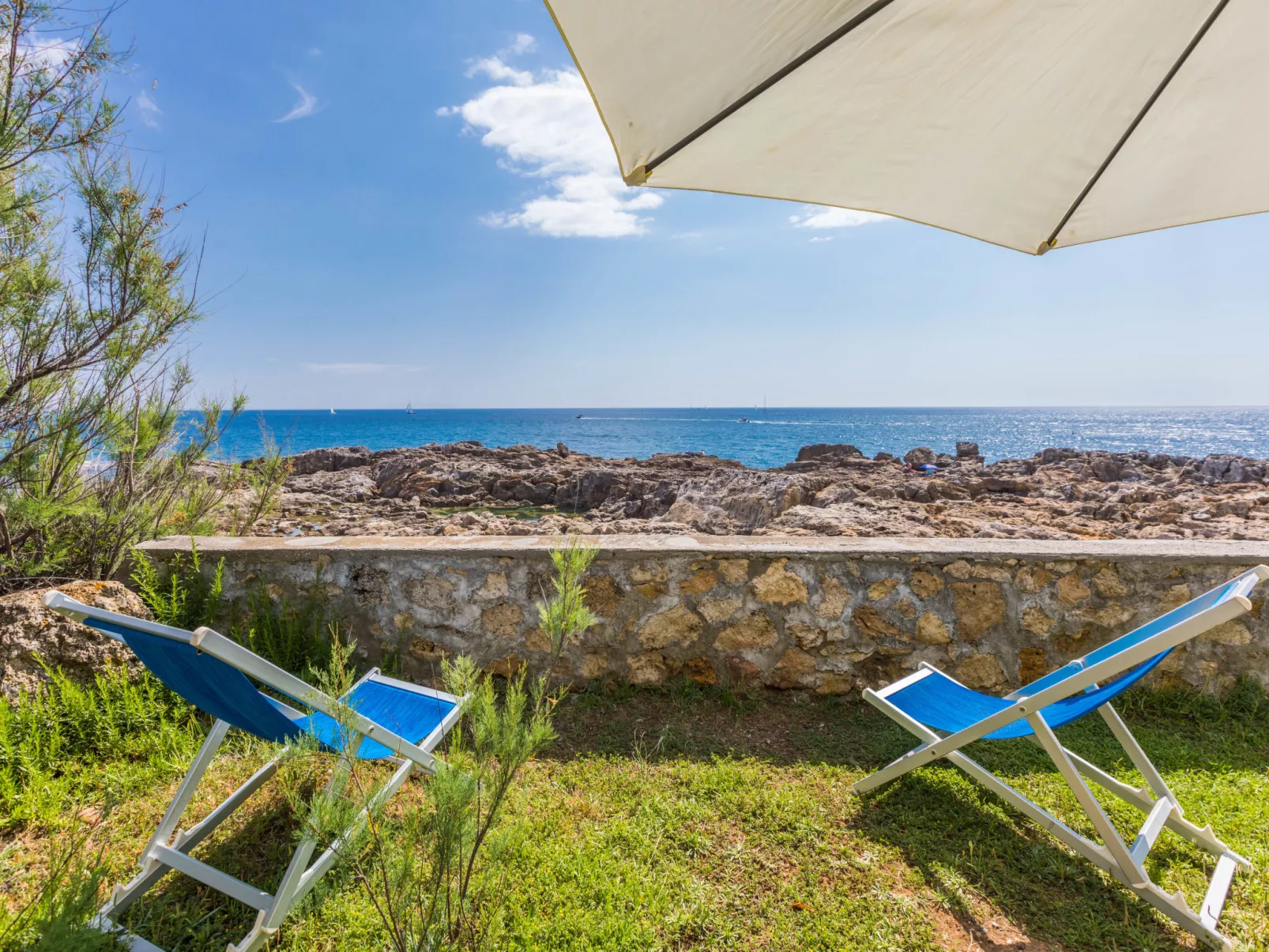 Il Giardino sul Mare-Outside