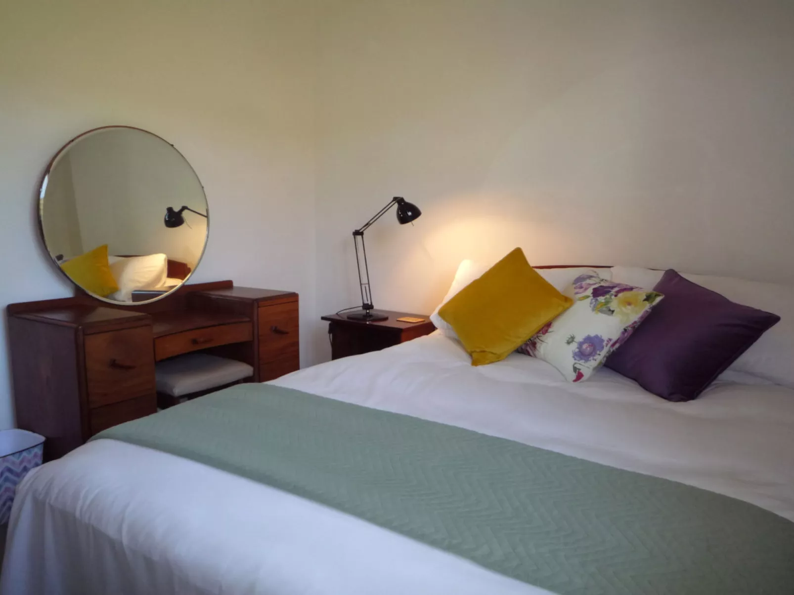 Dingle Bay View (TR2)-Drinnen