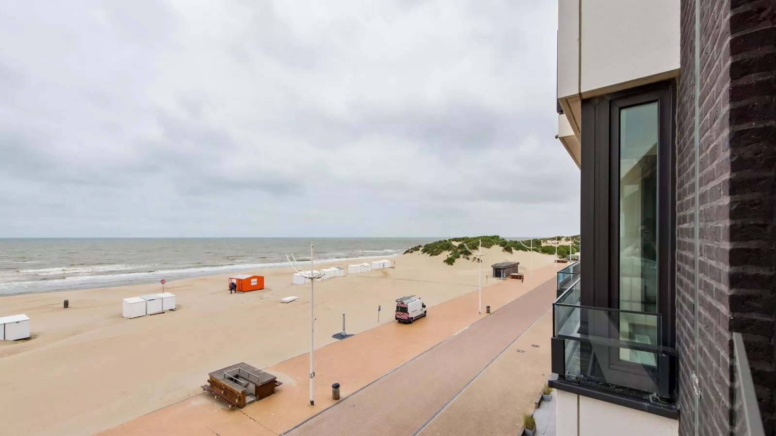 De Meeuwen derde-View in summer