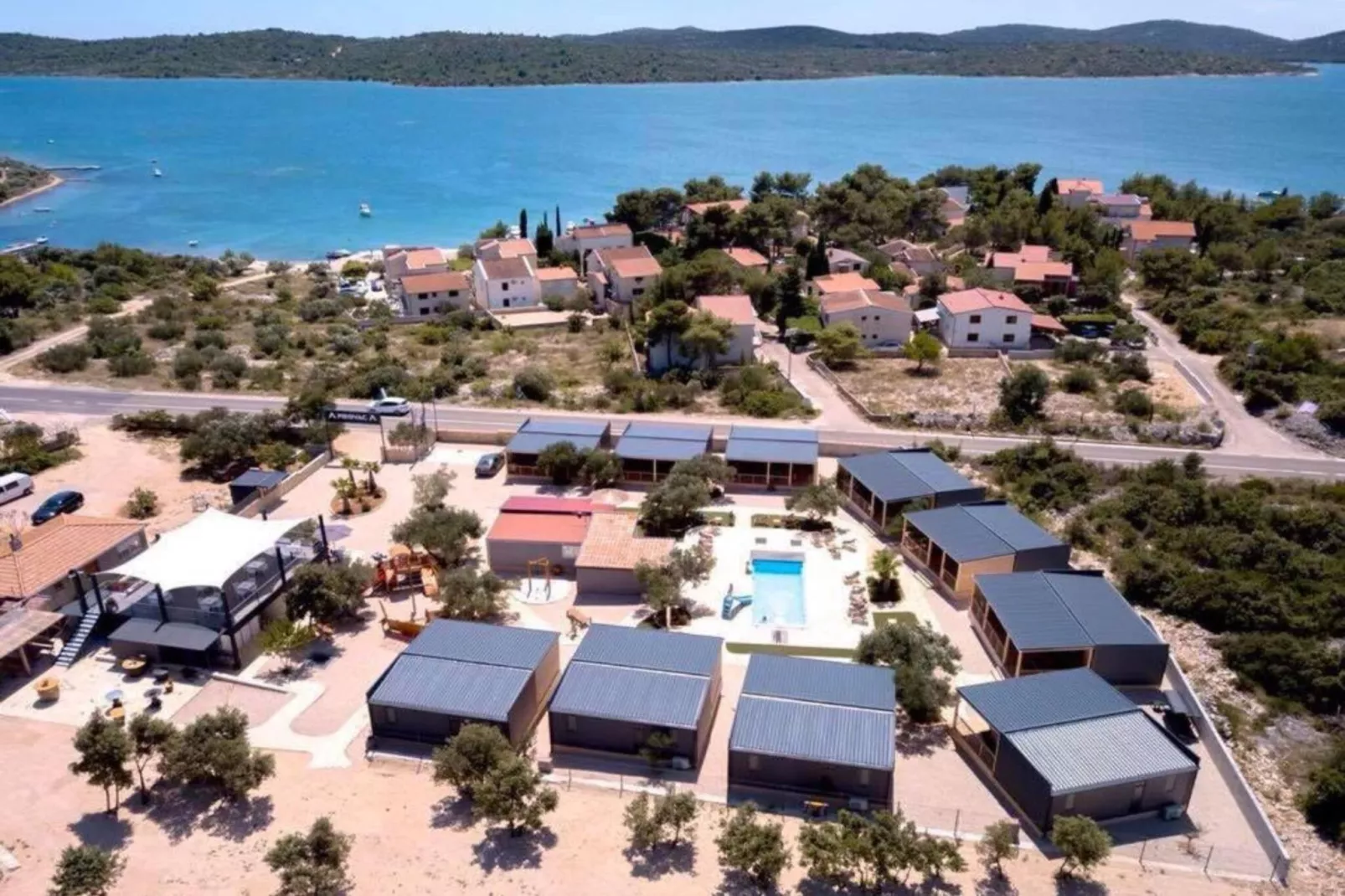 SAK Mobile Homes - Two Bedroom Mobile Home with Terrace (Br1)-Im Freien