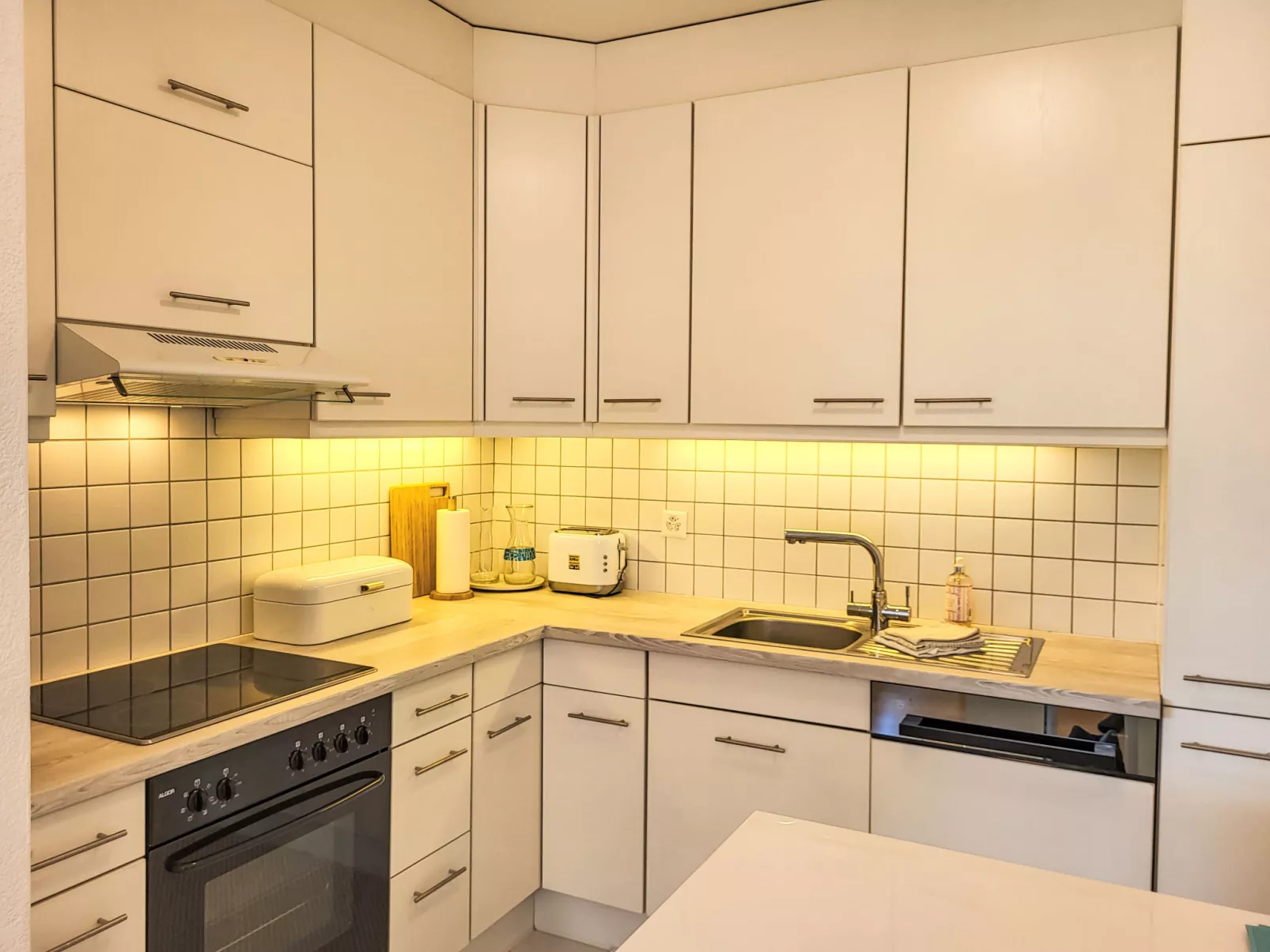 Apt.Green View-Inside