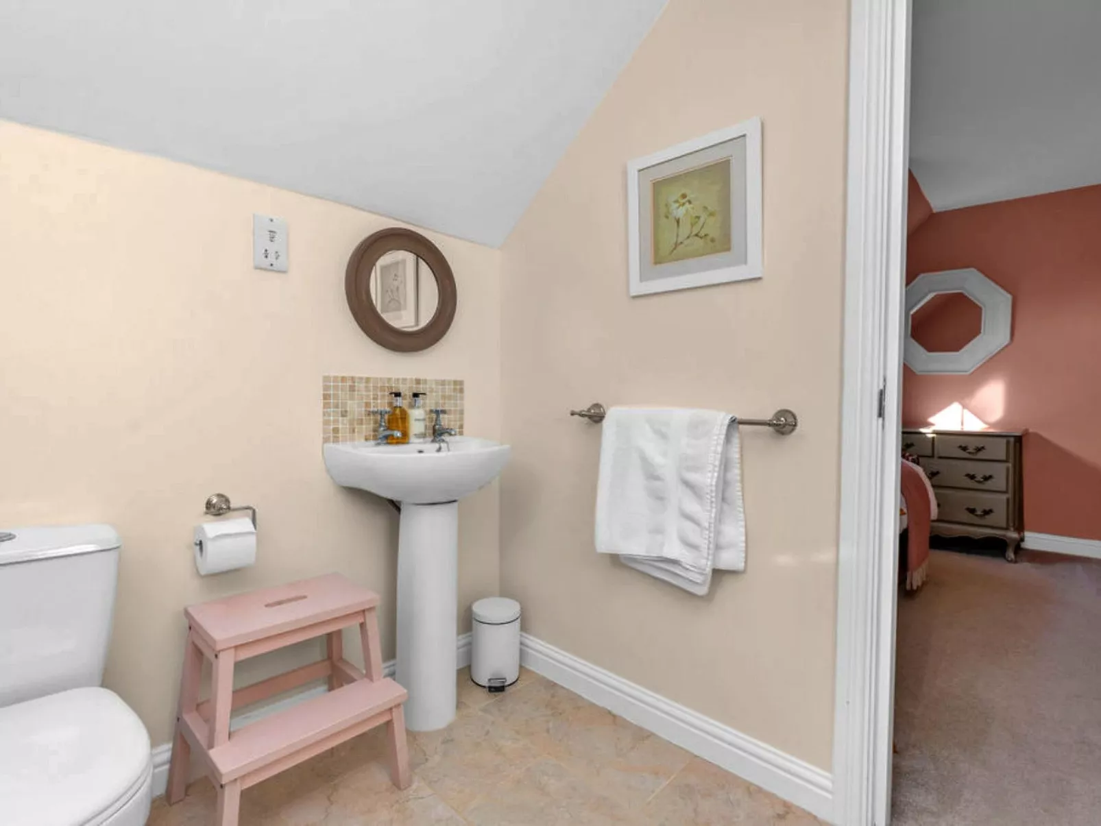 Millfield Farm-Dedans