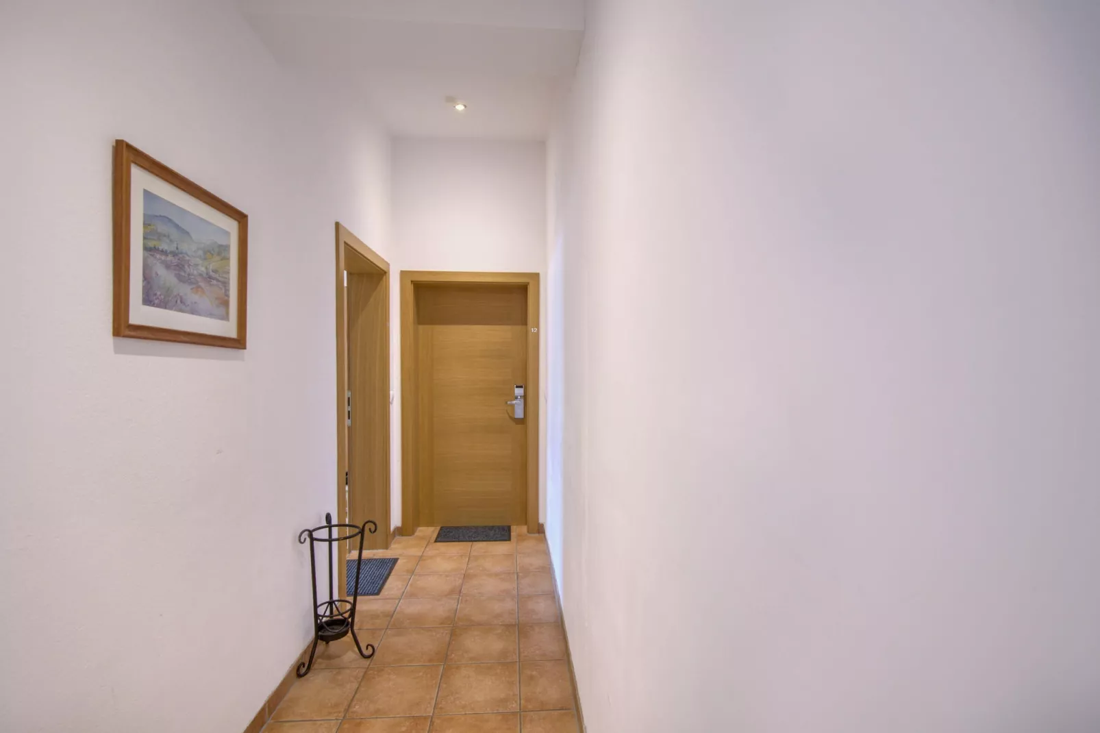 Vicky Apartment Top 11 - Flur