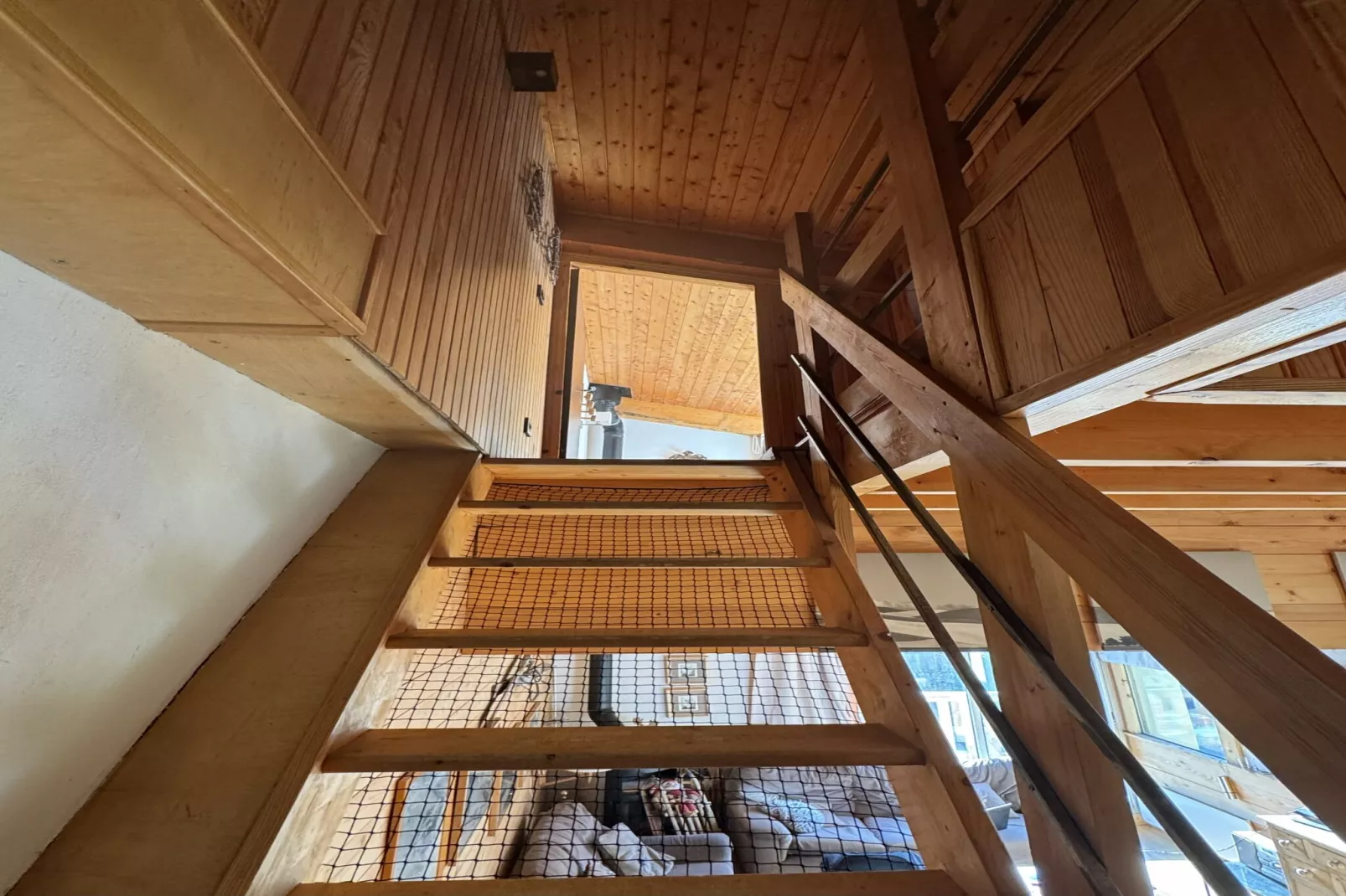 Les Pounchus D N°02 - 3P8-Treppe