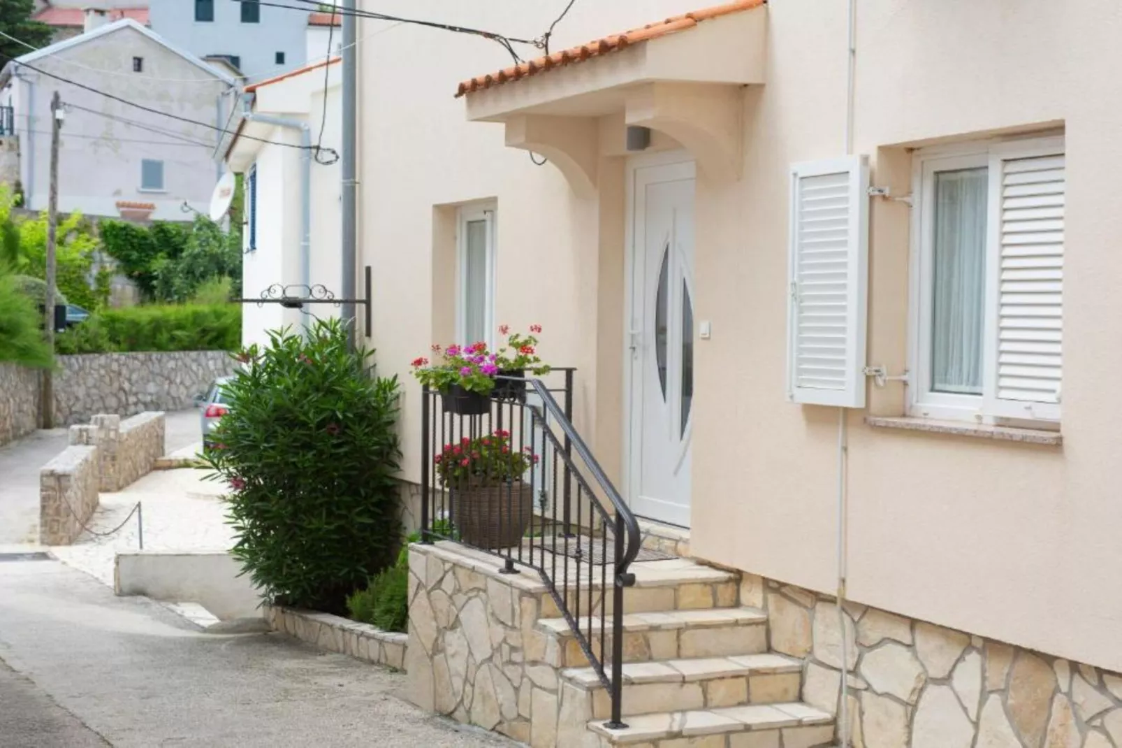 One-Bedroom Apartment With Terrace And Sea View-Extérieur