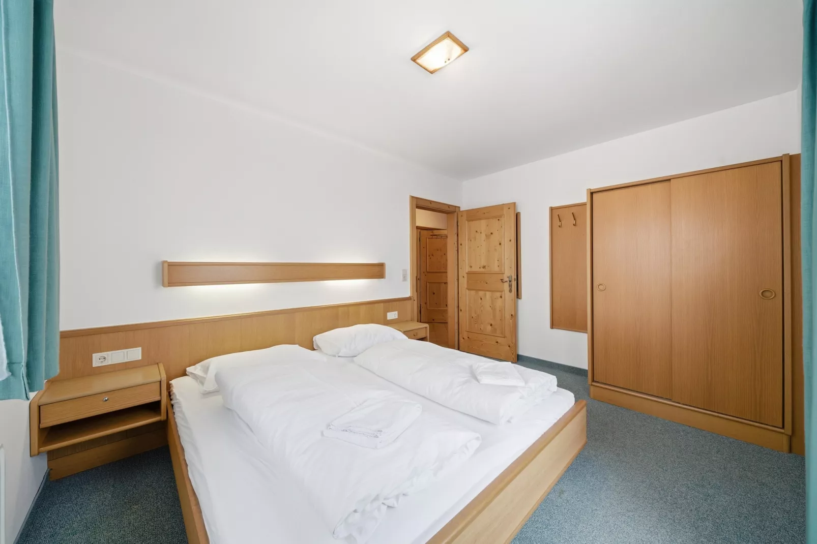 Apartment "Sonnberg"-Bedroom