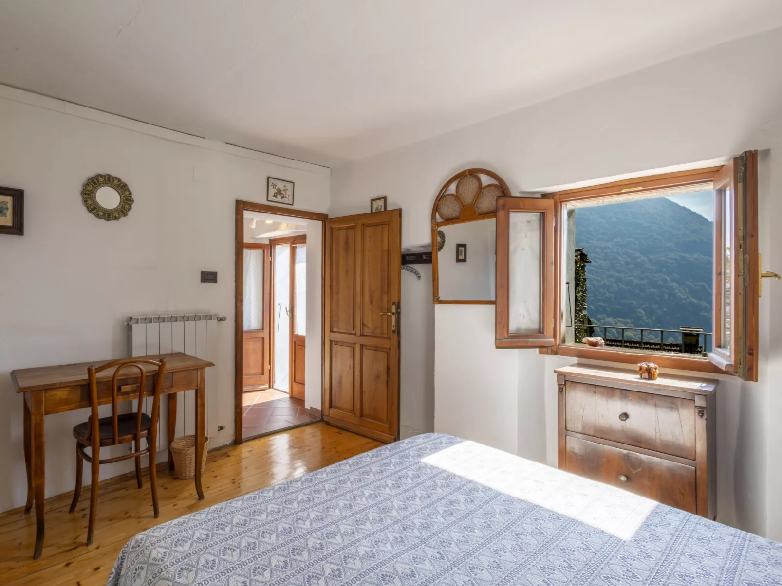 La Maison de Tobie-Inside