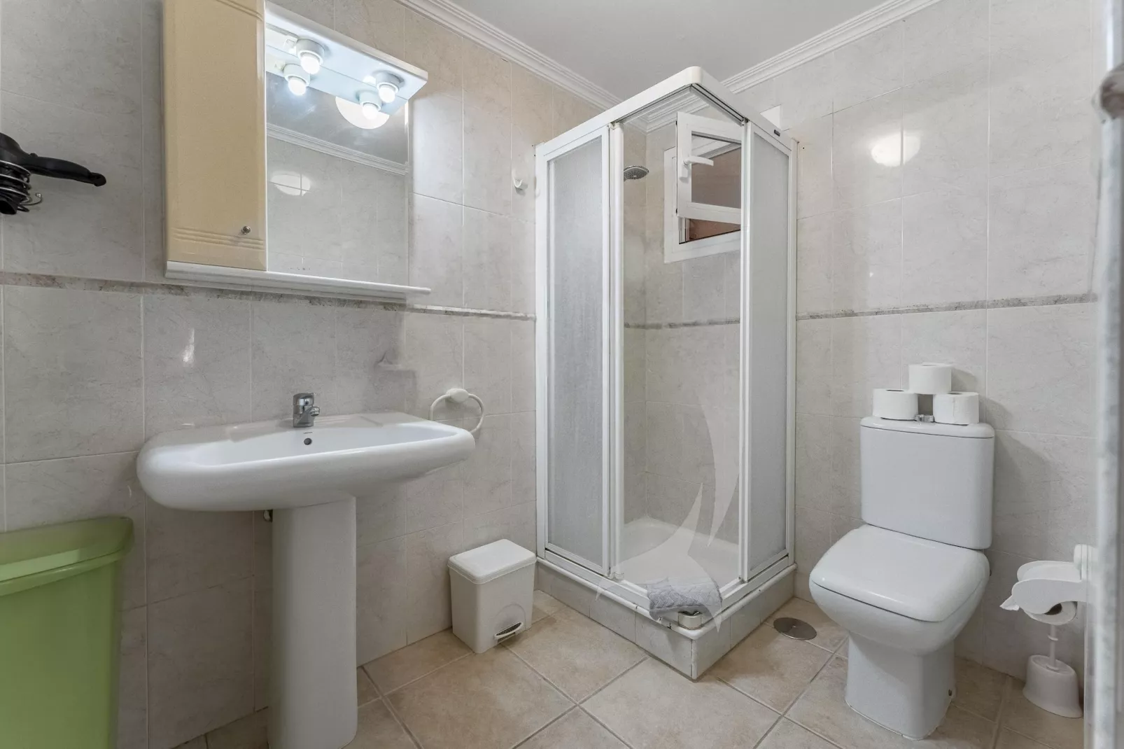 Delfin 101A Jardin Privado-Badezimmer