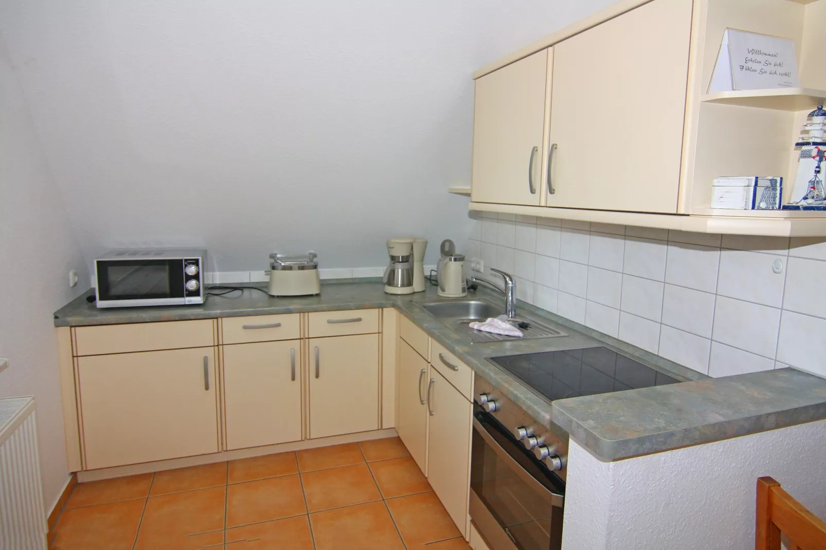 OG links 50 qm-Kitchen