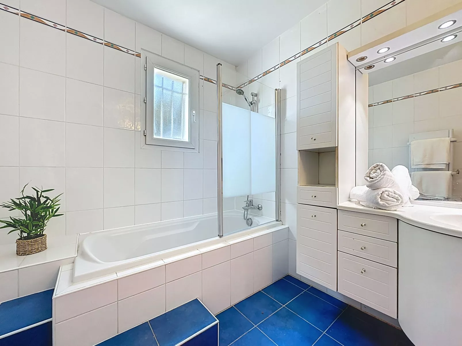 Ma Petite Mer-Dedans