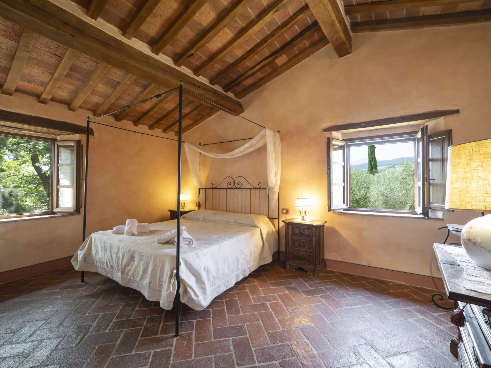 Casa Frati-Inside