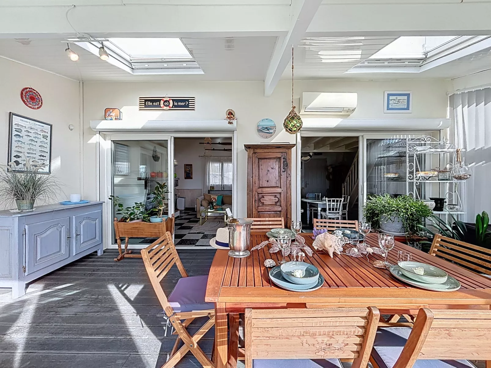 Les cabanes de Pérols-Dedans