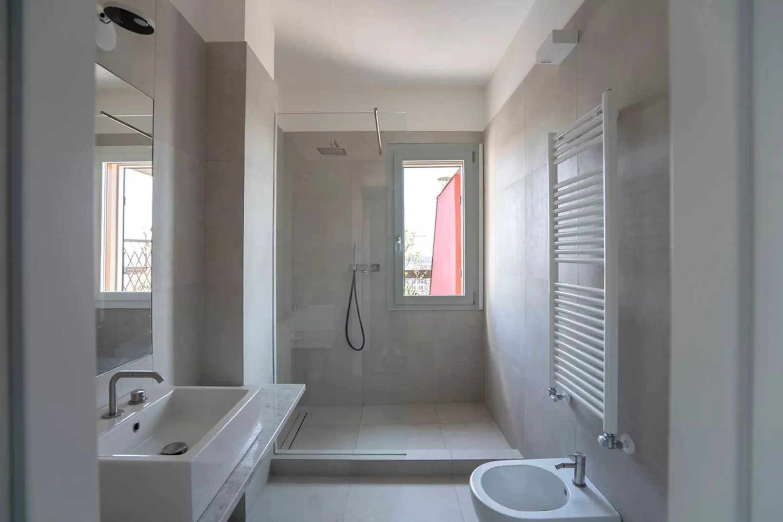 MI AMEDEO D'AOSTA-Badezimmer