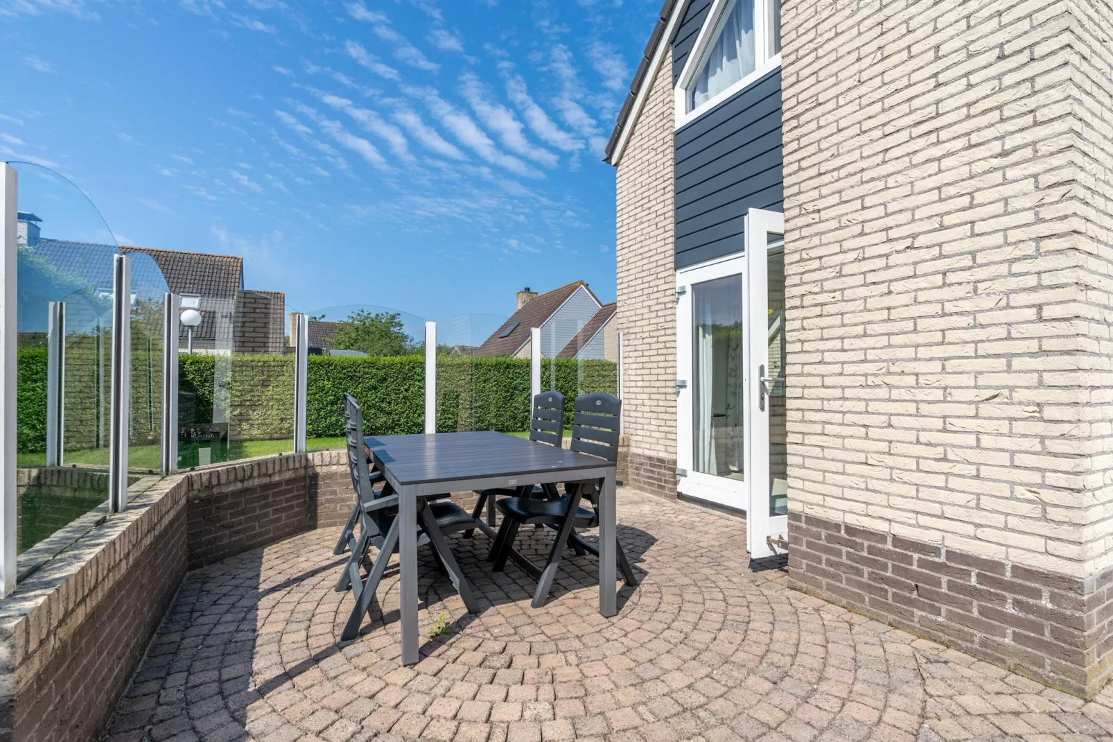 Kamperfoelie 77-Terrasse / balcon