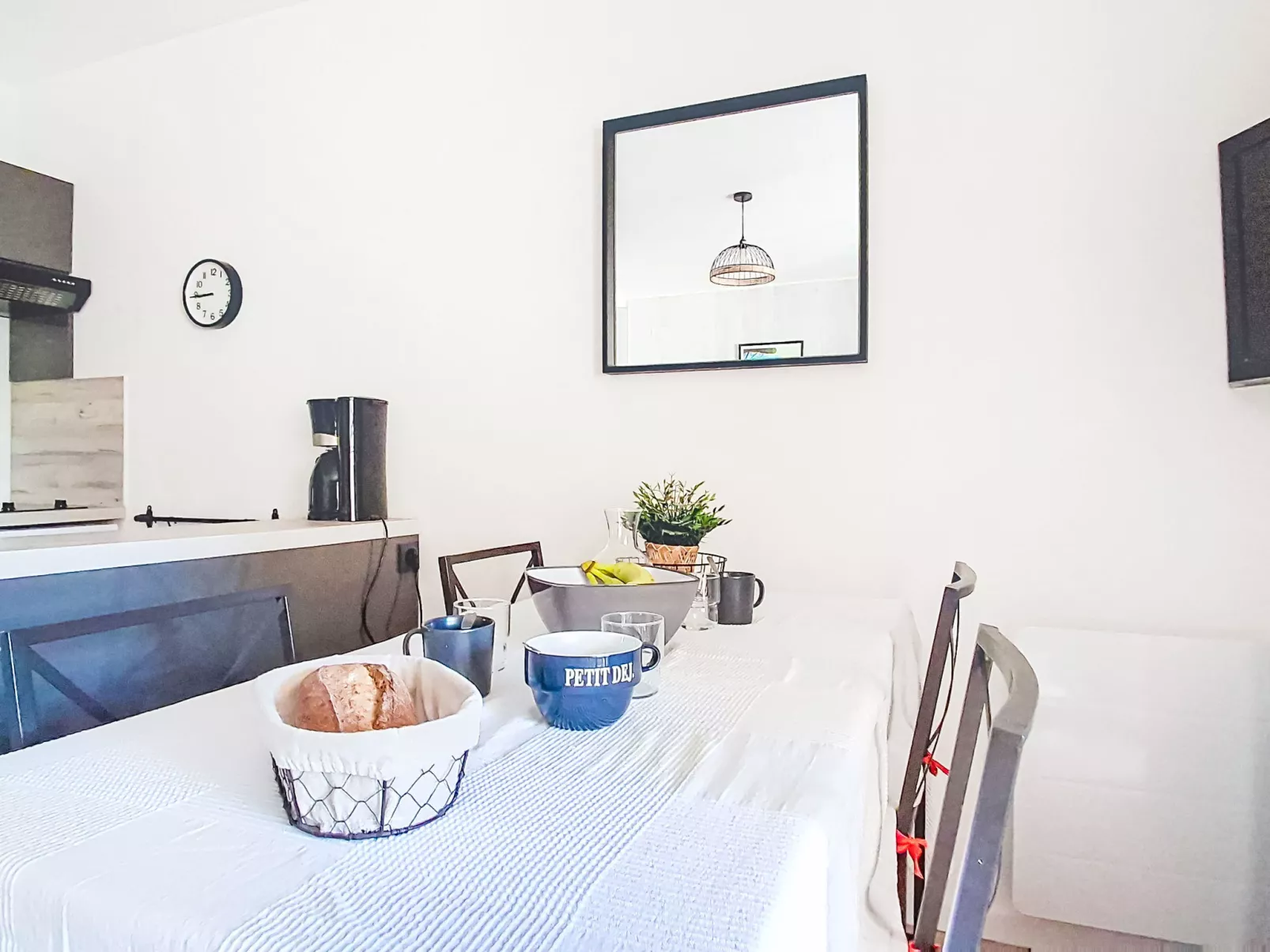 Le Luberon Loisirs-Drinnen