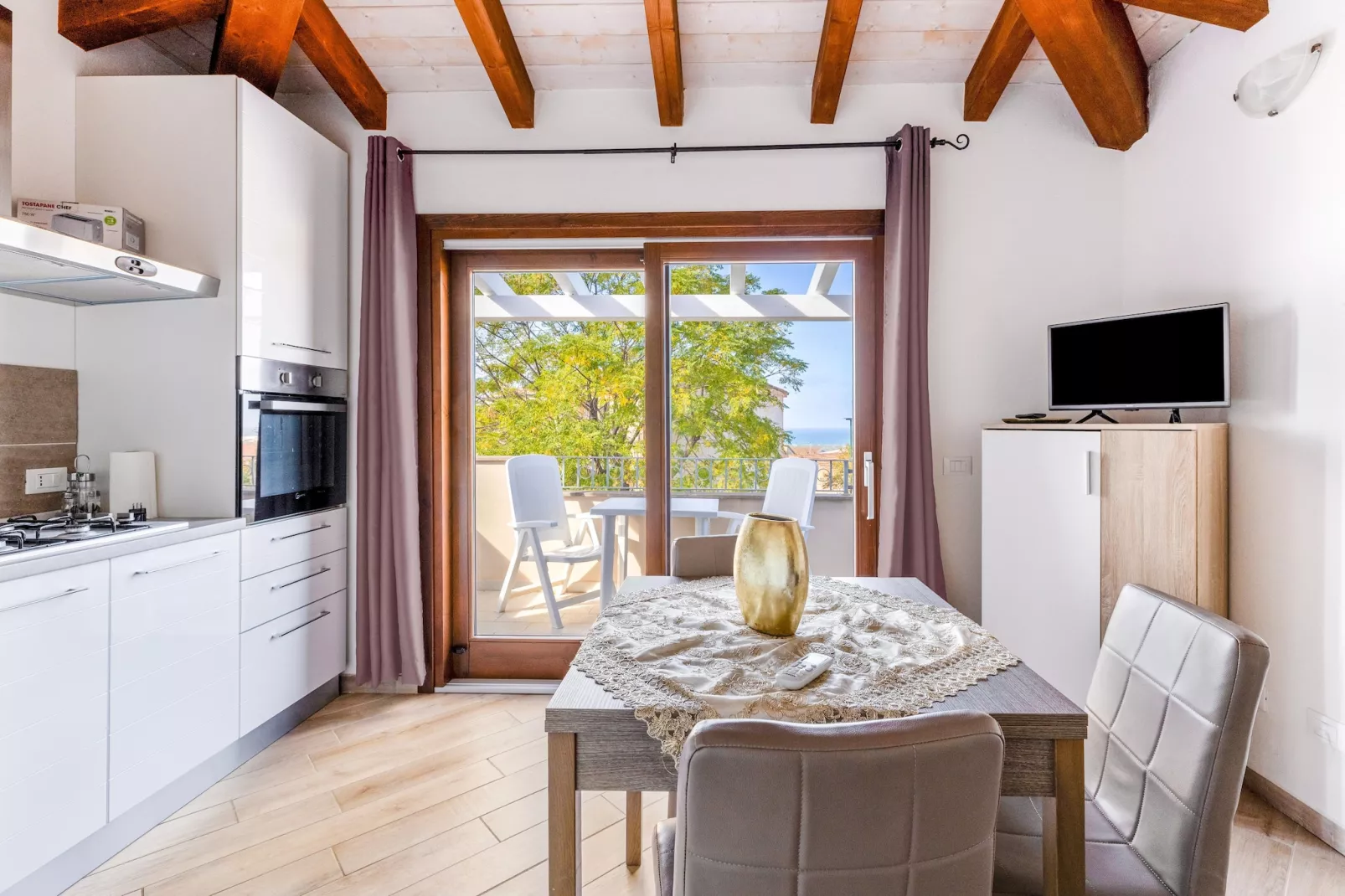 ATTICO MAREBLU-Kitchen