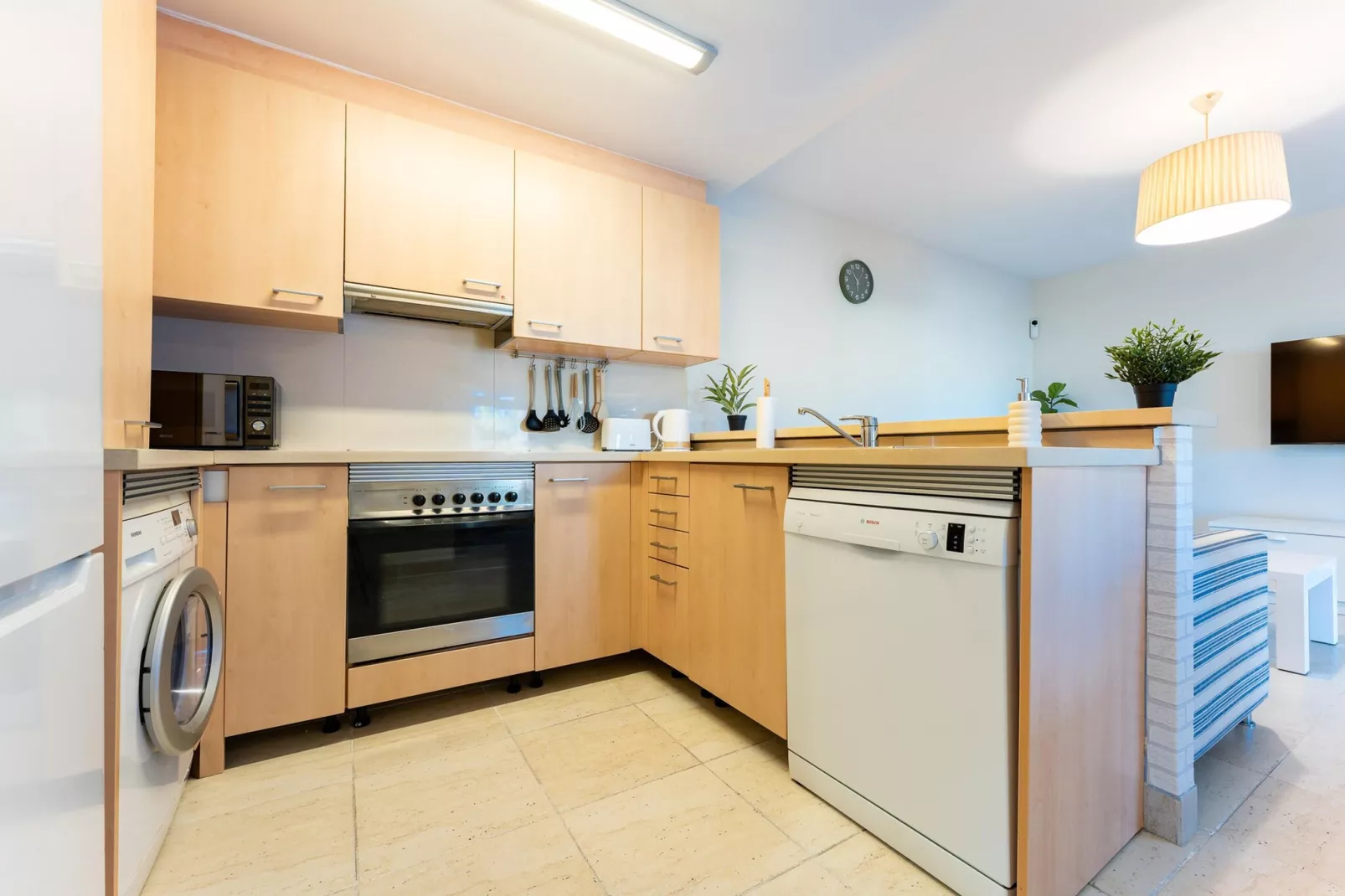 CT 337 GR - Faro's Fuente Almuñecar Apartment - Seaviews-Kitchen