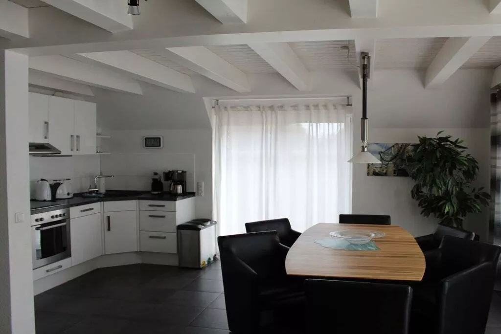 512145-Nicht zugeordnet