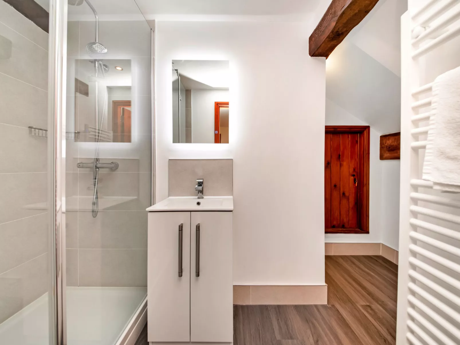 The Shires at Alstonefield-Dedans