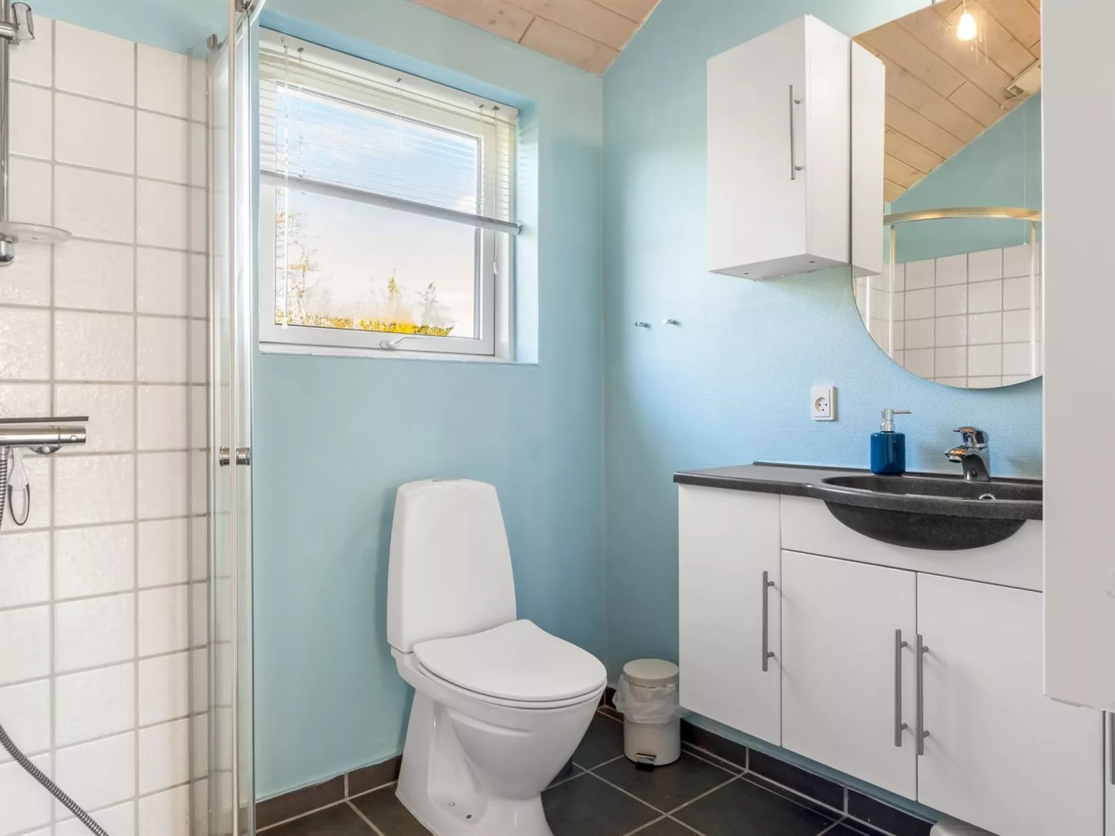 "Tjorven" - 400m from the sea-Inside