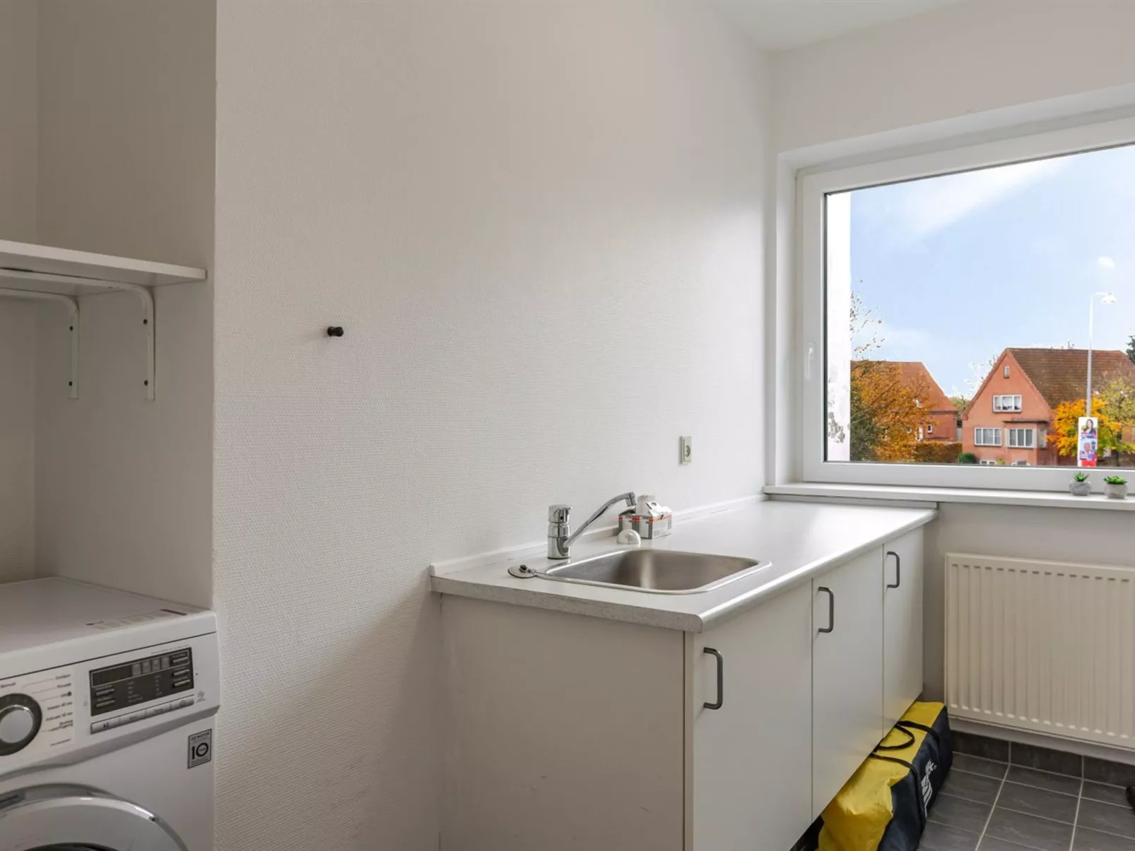 "Fader" - 31km from the sea-Dedans