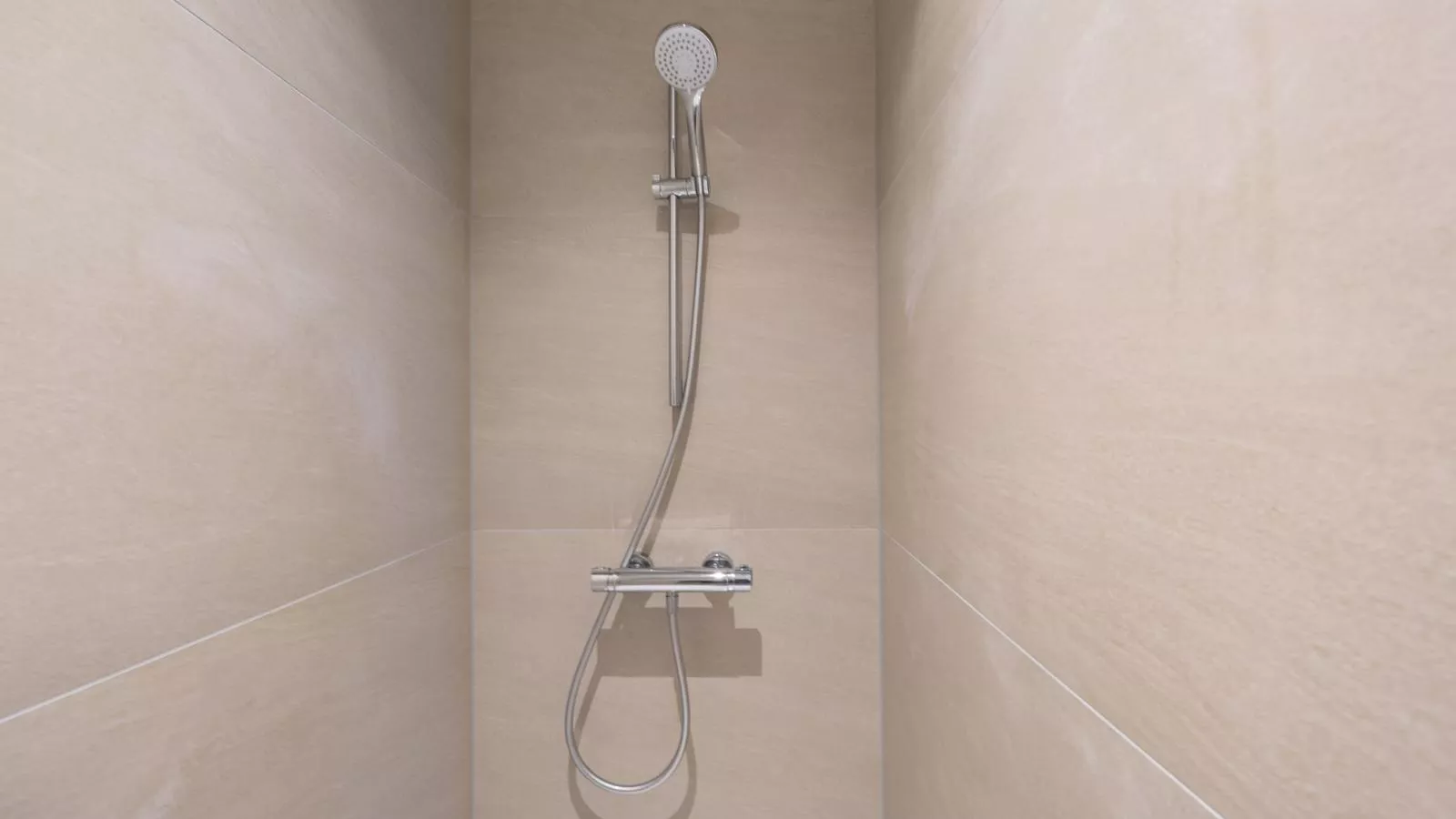 Omnia 9 - 0203-Bathroom